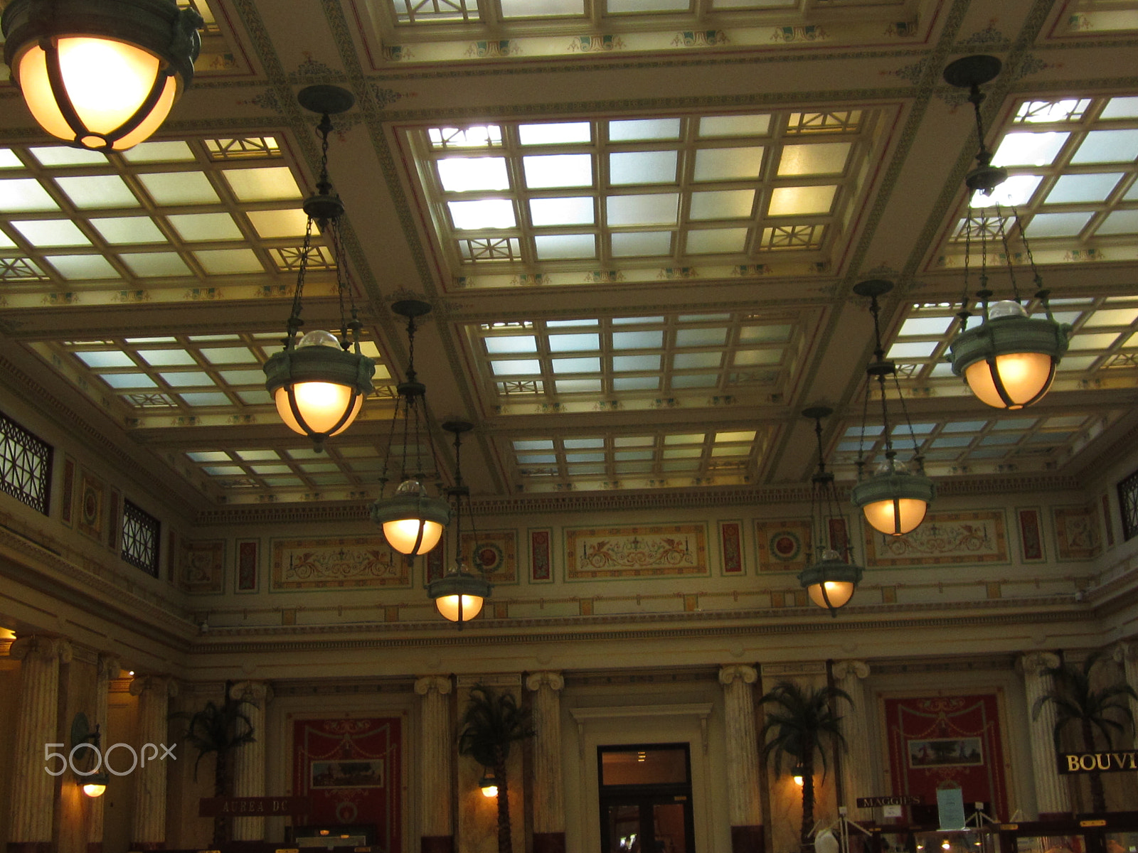Canon PowerShot ELPH 100 HS (IXUS 115 HS / IXY 210F) sample photo. []washington d.c union station photography