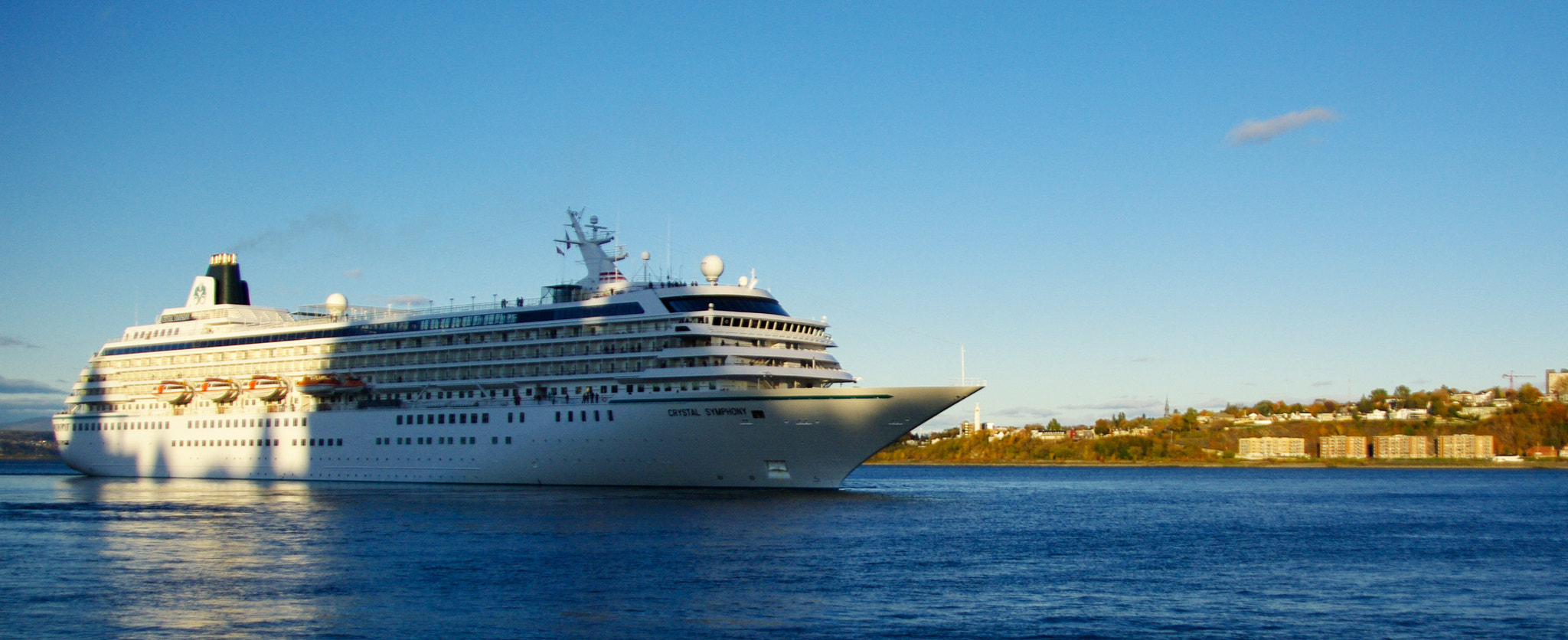 Pentax K20D sample photo. Crystal symphony a quebec en octobre 2008 photography
