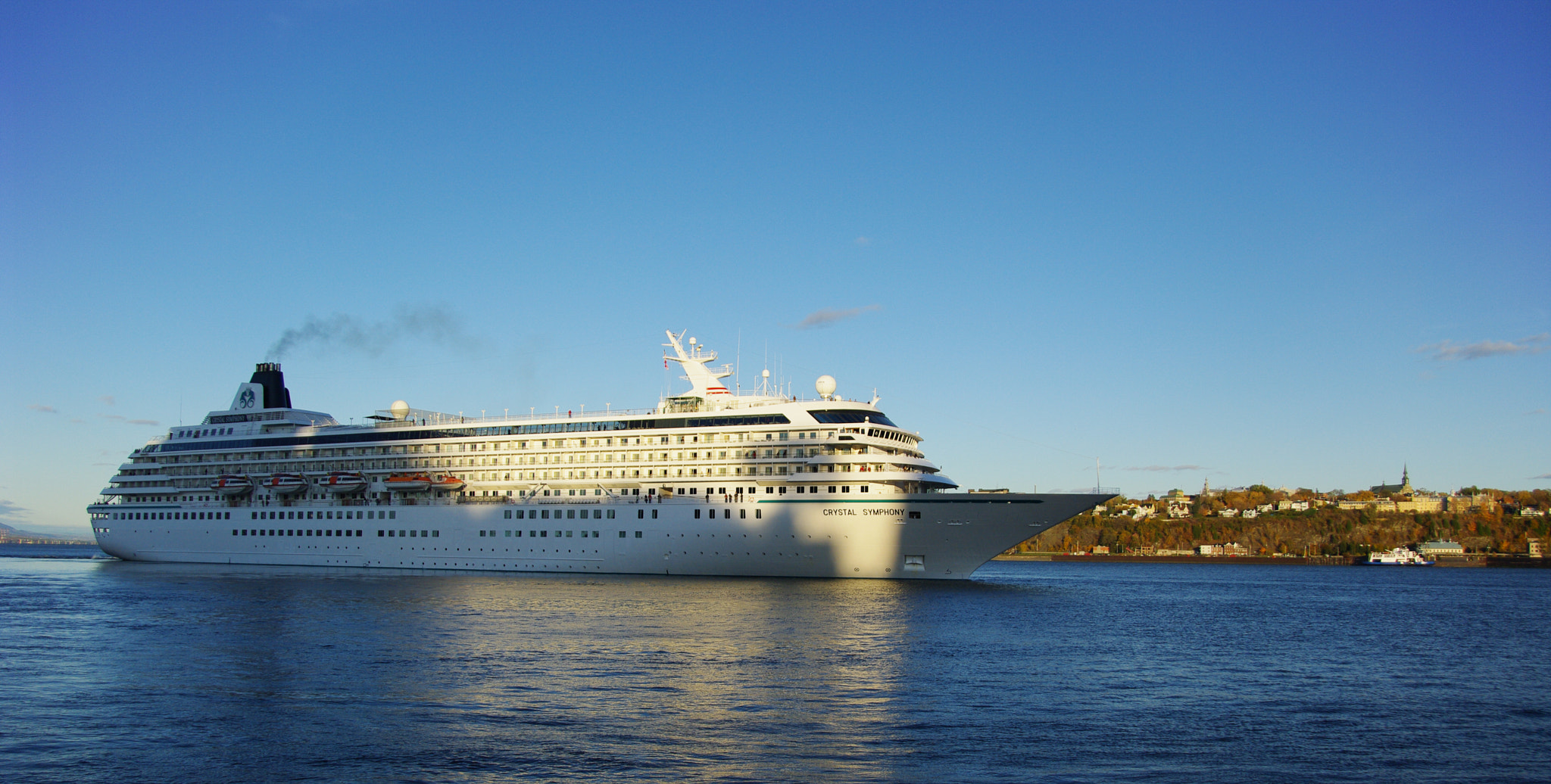 Pentax K20D sample photo. Crystal symphony a quebec en octobre 2008 photography