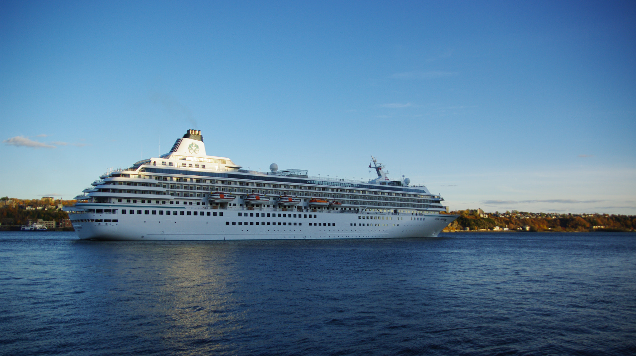 Pentax K20D sample photo. Crystal symphony a quebec en octobre 2008 photography