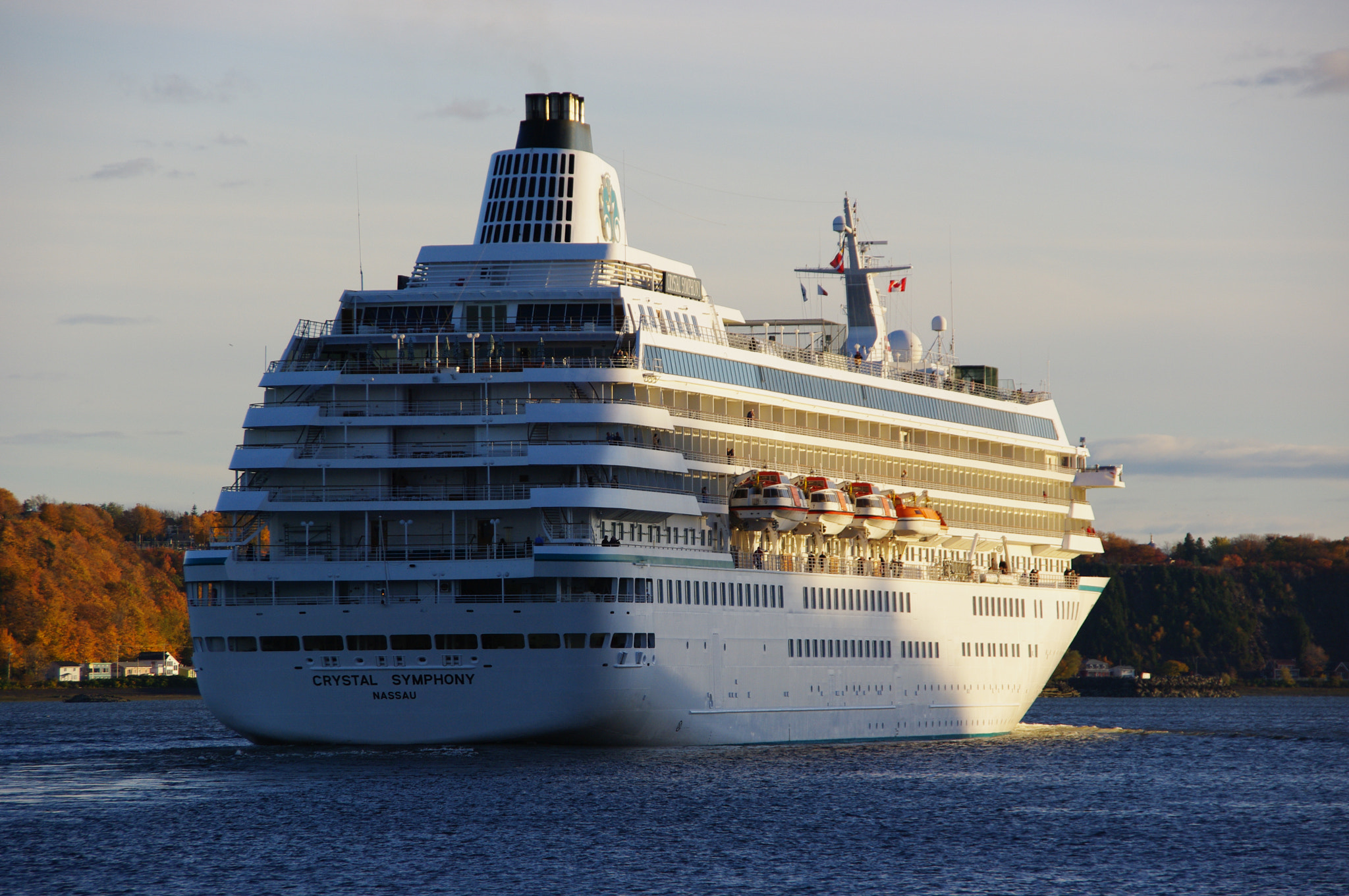 Pentax K20D sample photo. Crystal symphony a quebec en octobre 2008 photography