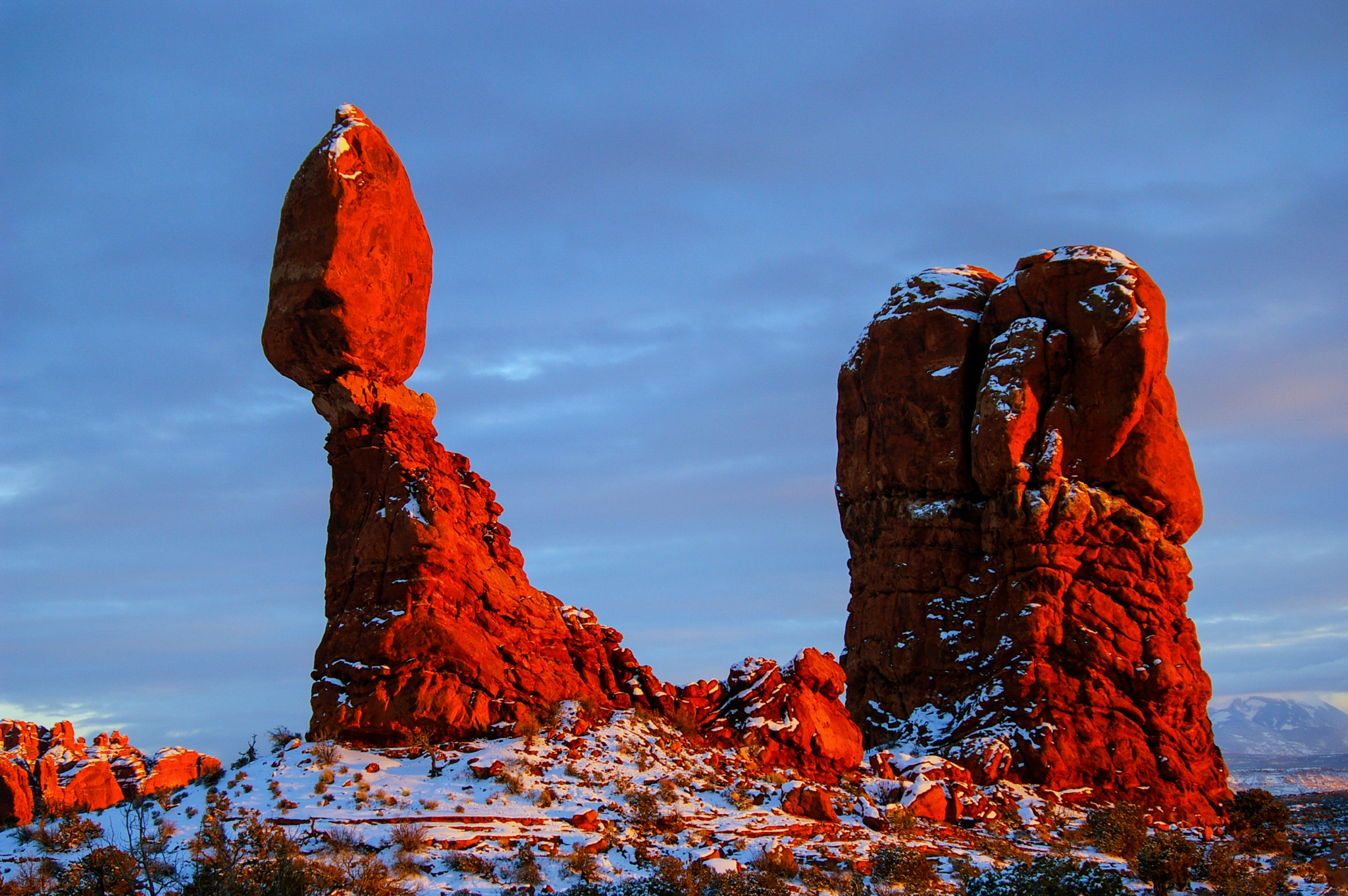 Pentax K100D Super sample photo. Balanced rock, arches national park, utah photography