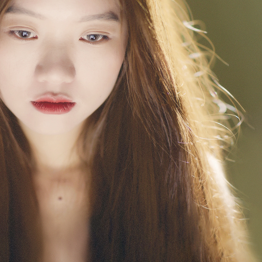 Canon EF 85mm F1.2L II USM sample photo. Sunshine photography