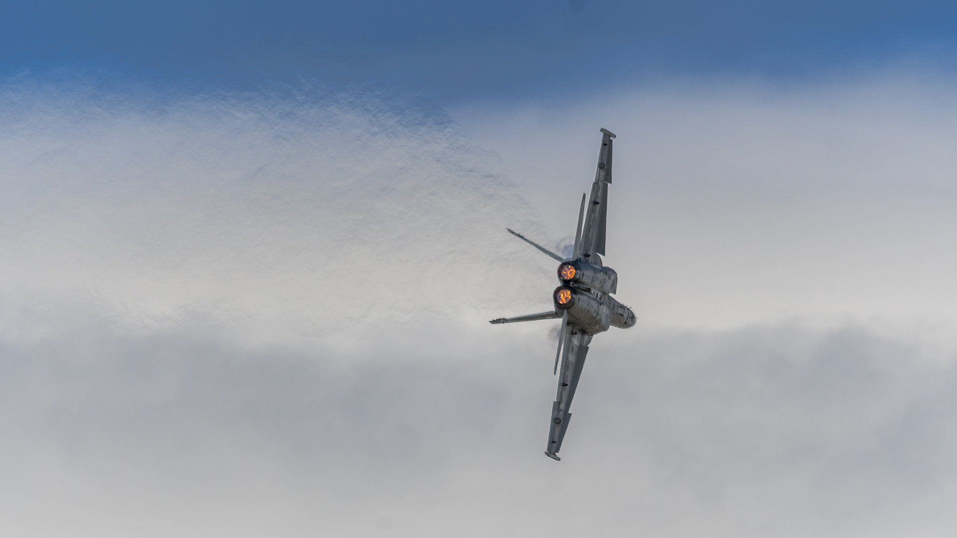 Sigma 150-500mm F5-6.3 DG OS HSM sample photo. F-18 u.s. navy tac demo team photography