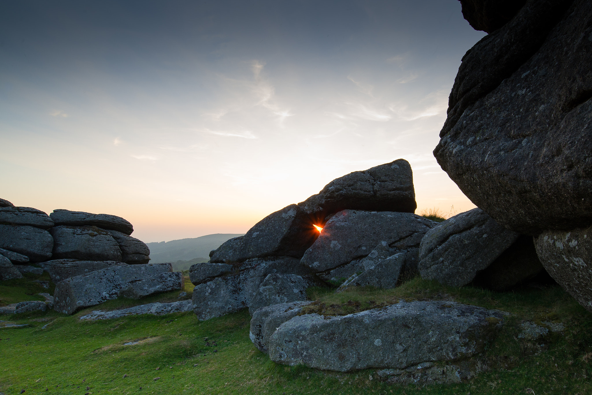 Nikon D600 + Nikon AF-S Nikkor 18-35mm F3.5-4.5G ED sample photo. Combehead tor sunset, dartmoor photography