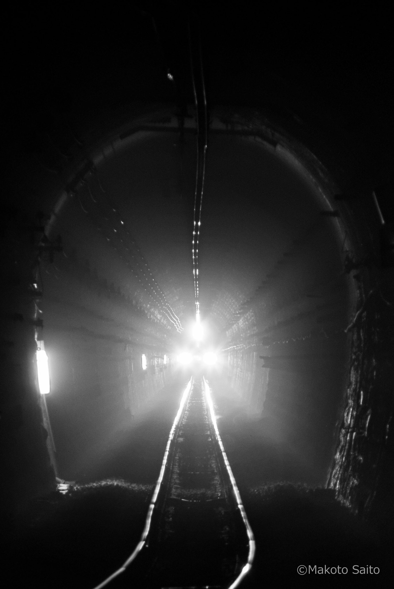 Pentax K200D sample photo. Tunnel photography