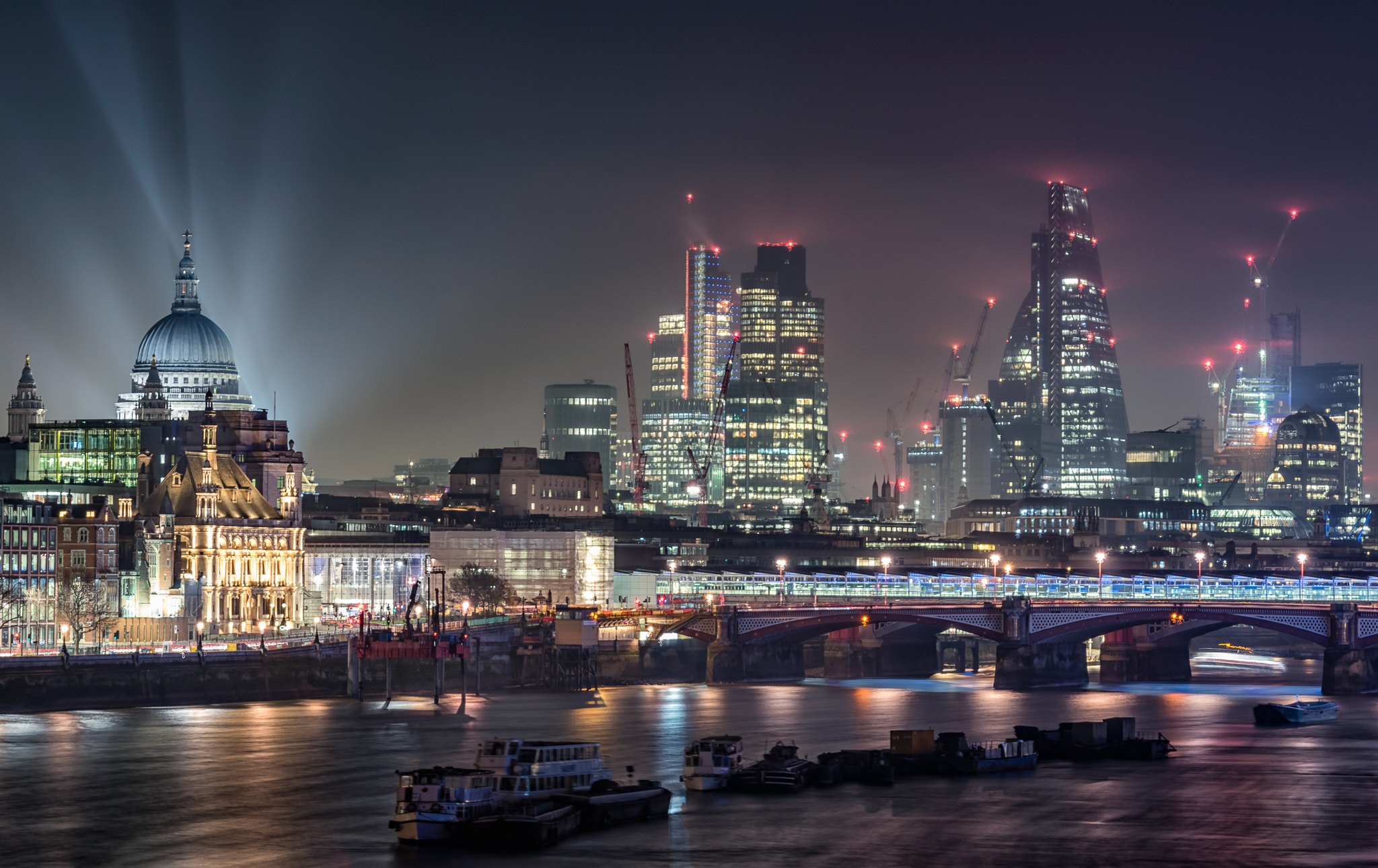 Nikon AF-S Nikkor 70-200mm F2.8G ED VR II sample photo. St paul's and the city of london photography