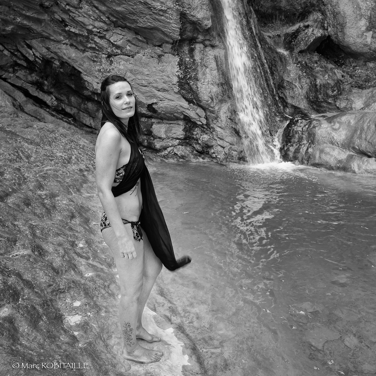 Nikon D5 sample photo. Julia et laurie à la cascade photography
