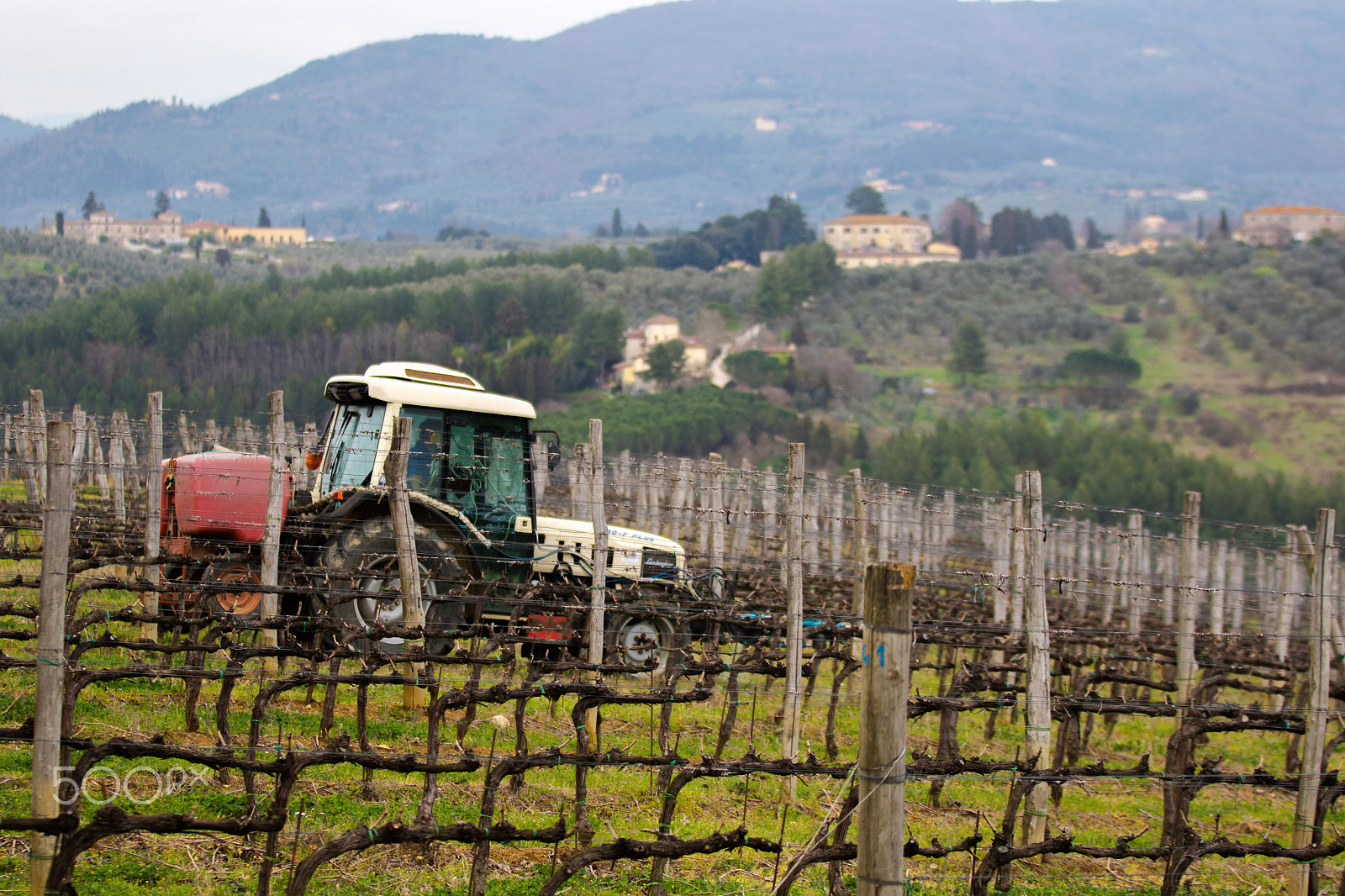 Canon EF 70-200mm F2.8L IS II USM sample photo. Chianti road photography