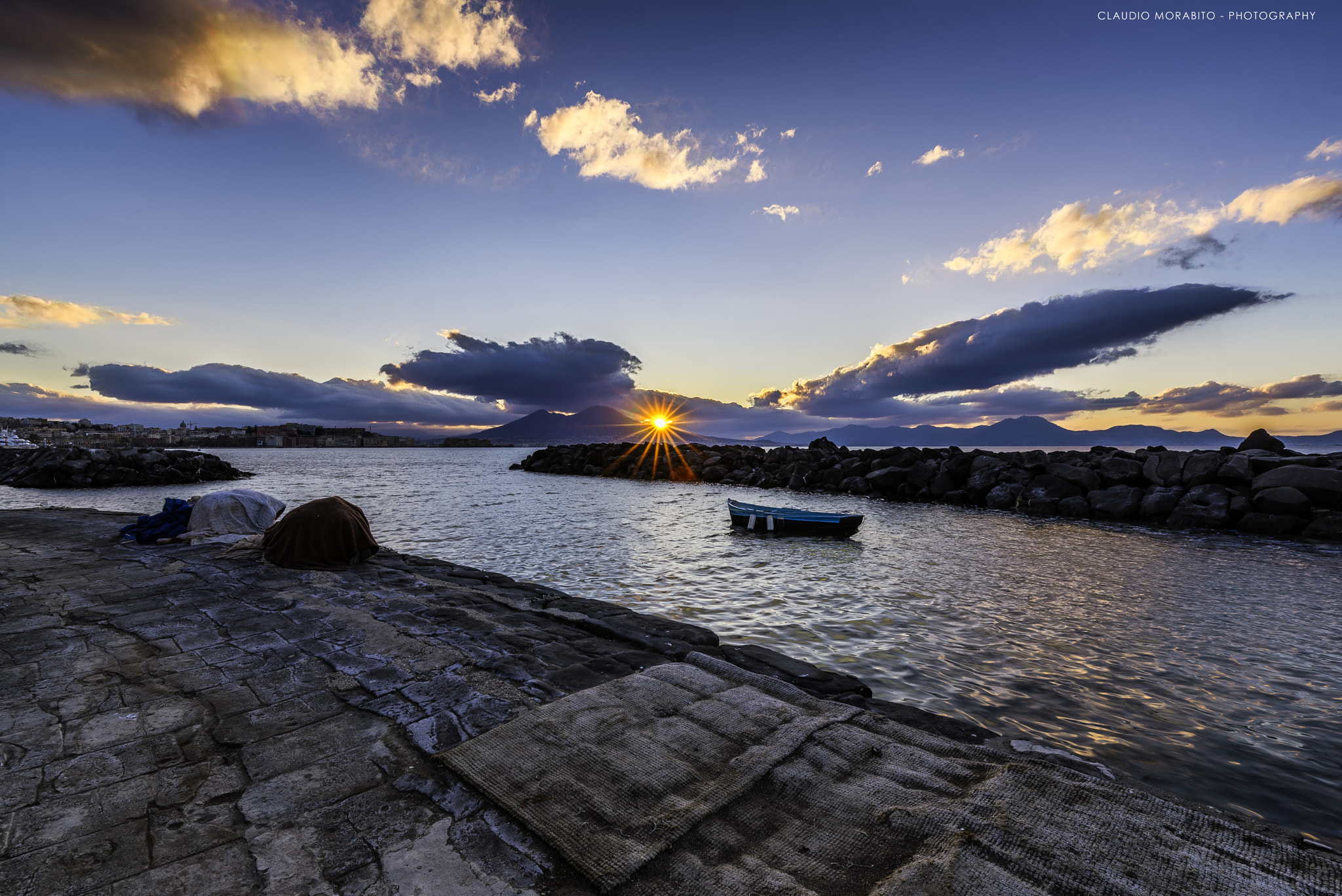 Tamron SP 15-30mm F2.8 Di VC USD sample photo. Apollo fa il suo dovere - alba da largo sermoneta (napoli) photography