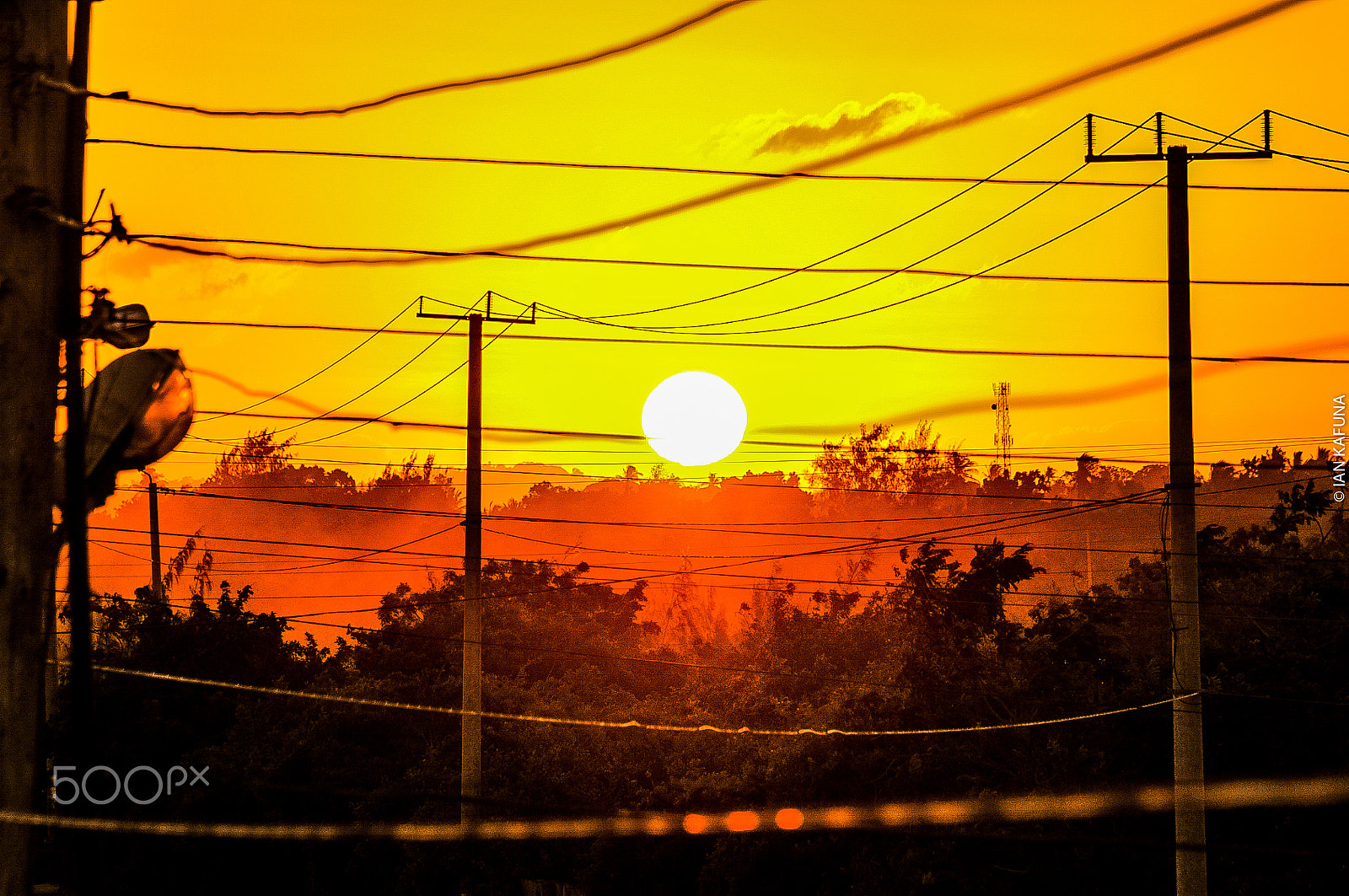 Nikon D300 + Nikon AF-S Nikkor 28-300mm F3.5-5.6G ED VR sample photo. Sunset in africa photography