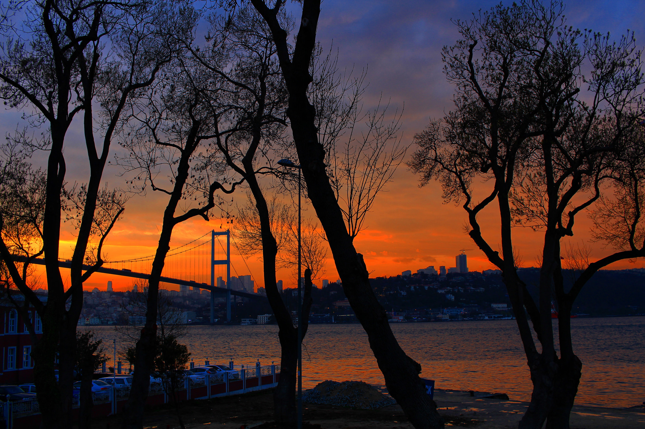 Canon EOS 1300D (EOS Rebel T6 / EOS Kiss X80) + Canon EF-S 24mm F2.8 STM sample photo. İstanbul photography