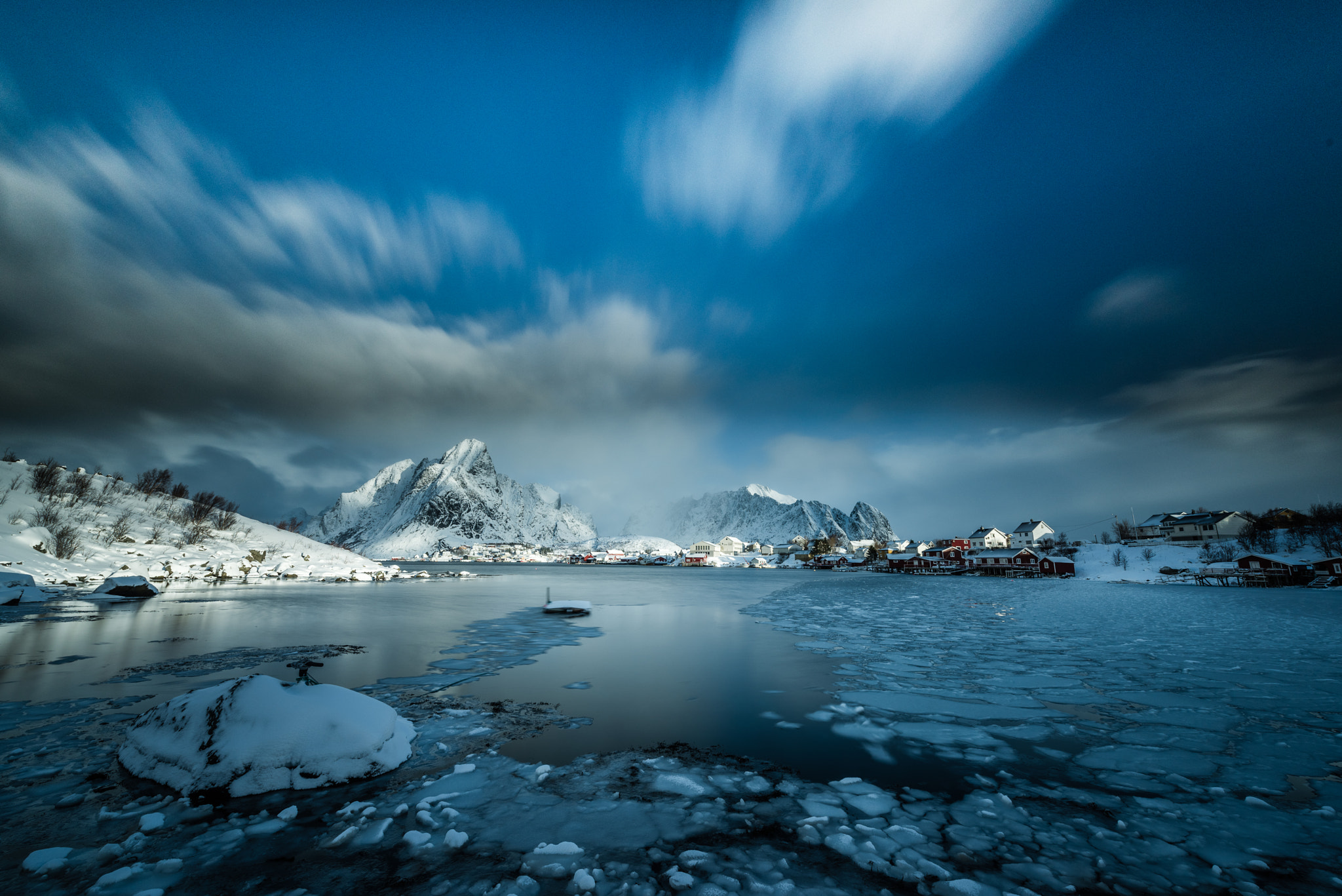 Nikon D810 sample photo. Sunny winterday in norway photography