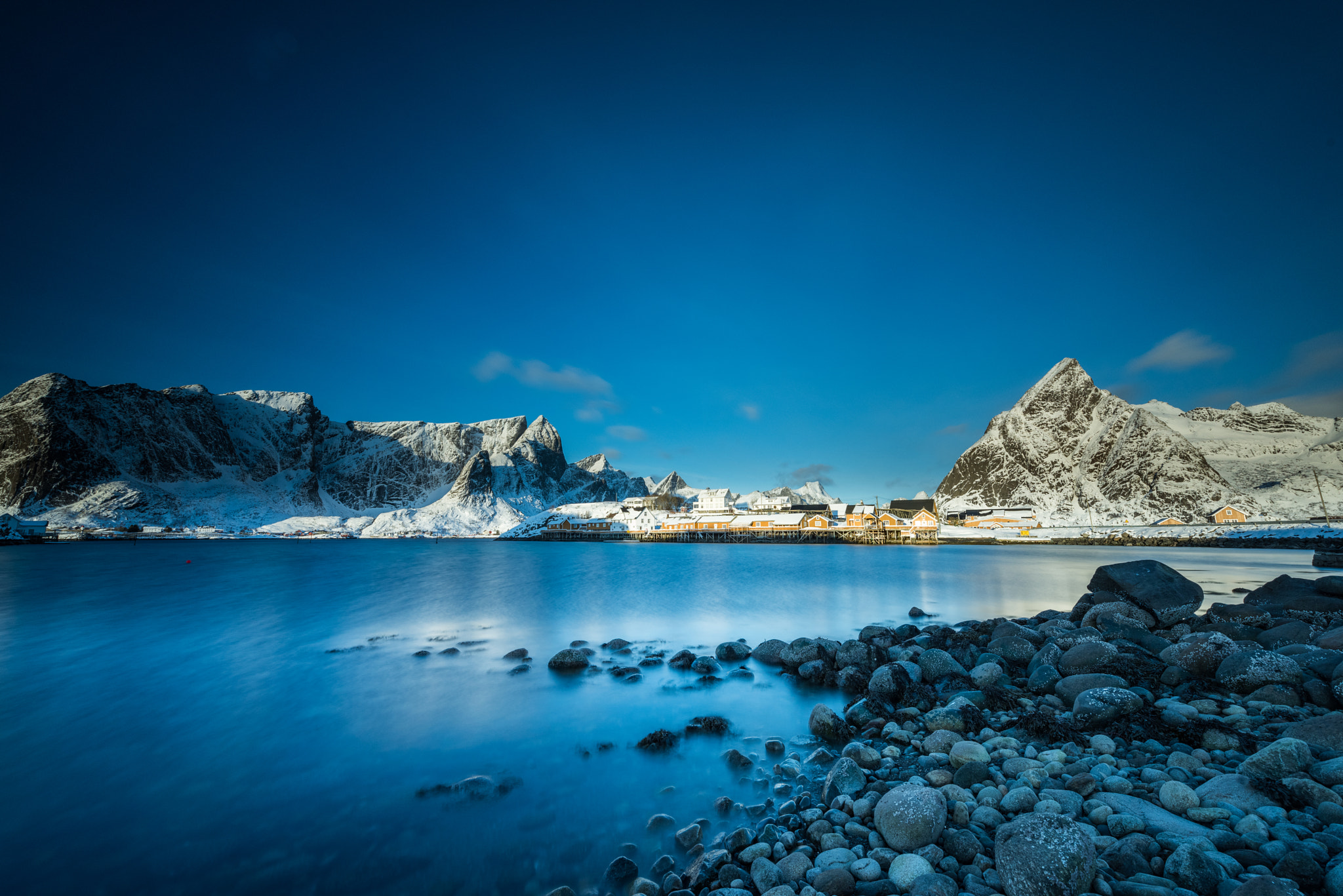Nikon AF-S Nikkor 14-24mm F2.8G ED sample photo. Sunny winterday in norway photography