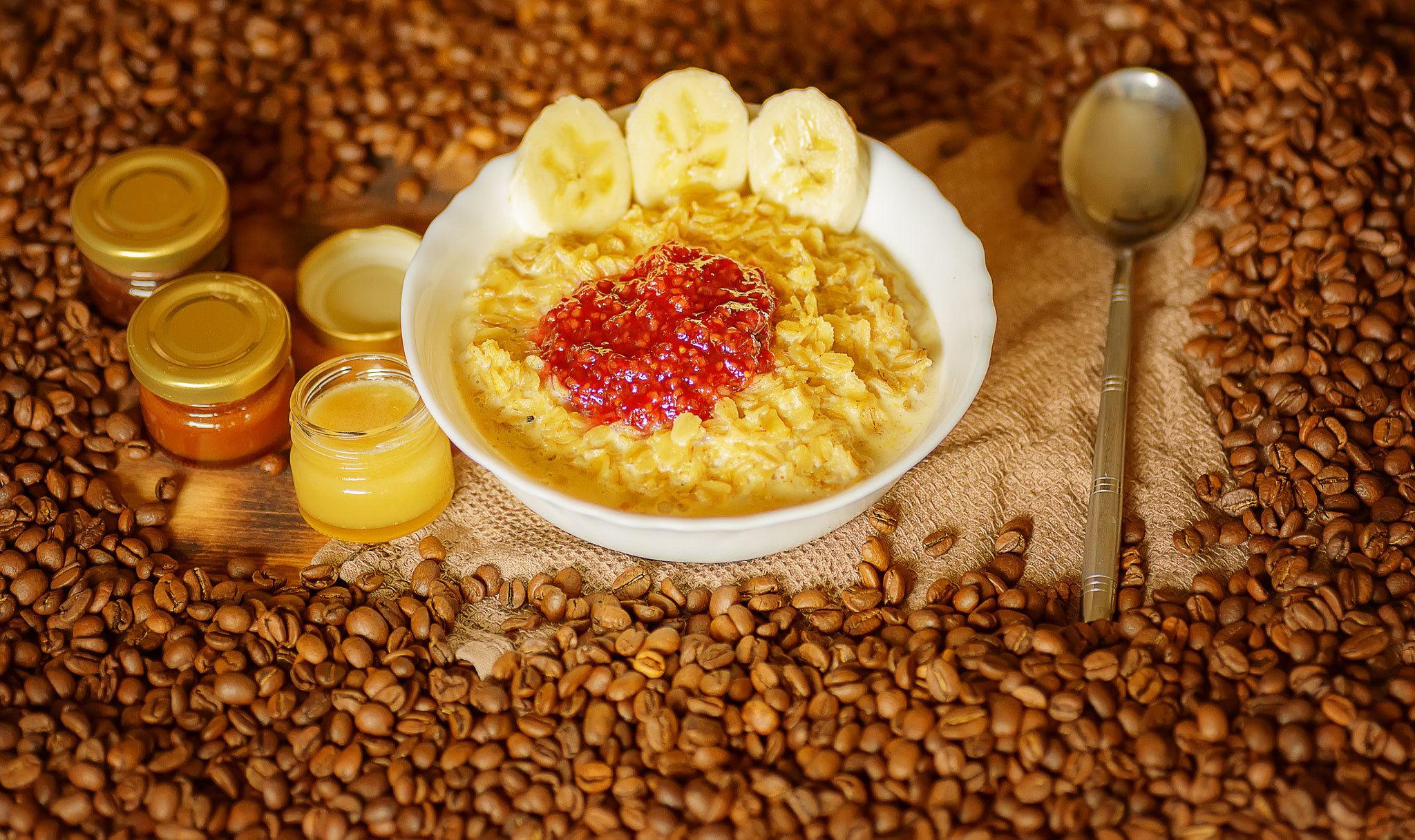 Nikon D610 + Tamron SP 90mm F2.8 Di VC USD 1:1 Macro sample photo. Oatmeal with raspberry jam, honey and coffe beans photography