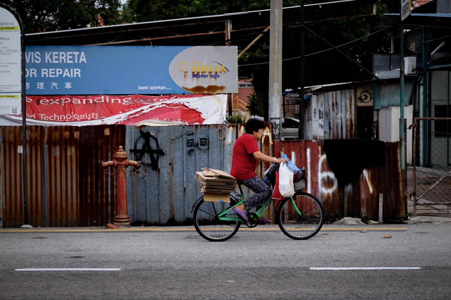 Fujifilm X-T10 + Fujifilm XF 50-140mm F2.8 R LM OIS WR sample photo. Morning in penang photography