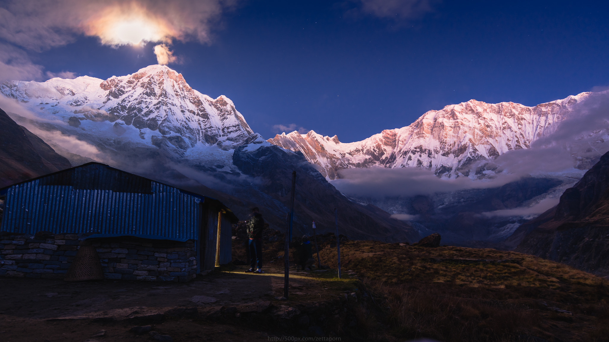 Nikon AF-S Nikkor 18-35mm F3.5-4.5G ED sample photo. Night at annapurna base camp photography