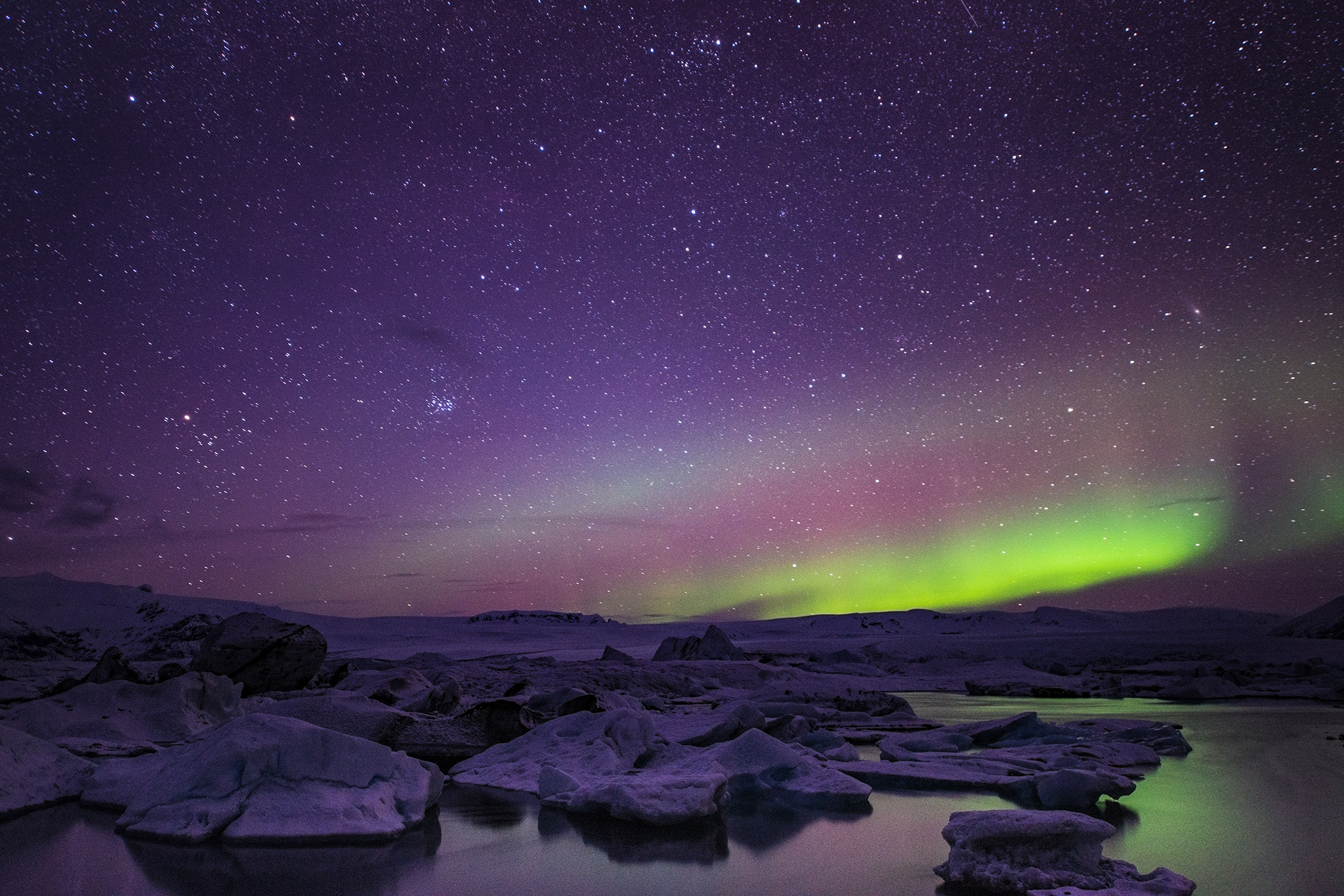 Nikon AF-S Nikkor 14-24mm F2.8G ED sample photo. North light in jökulsárlón photography