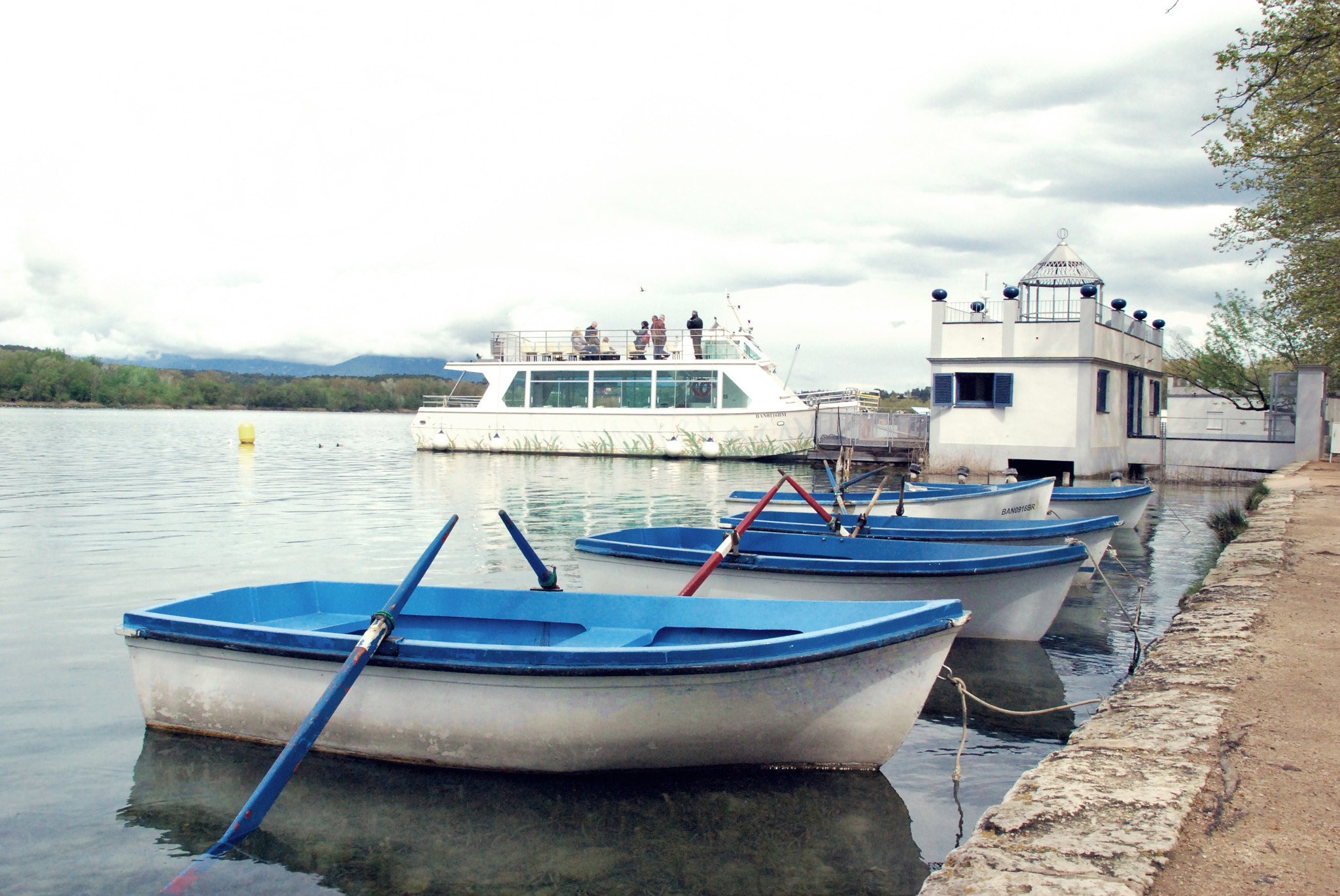 Nikon D60 sample photo. Banyoles photography