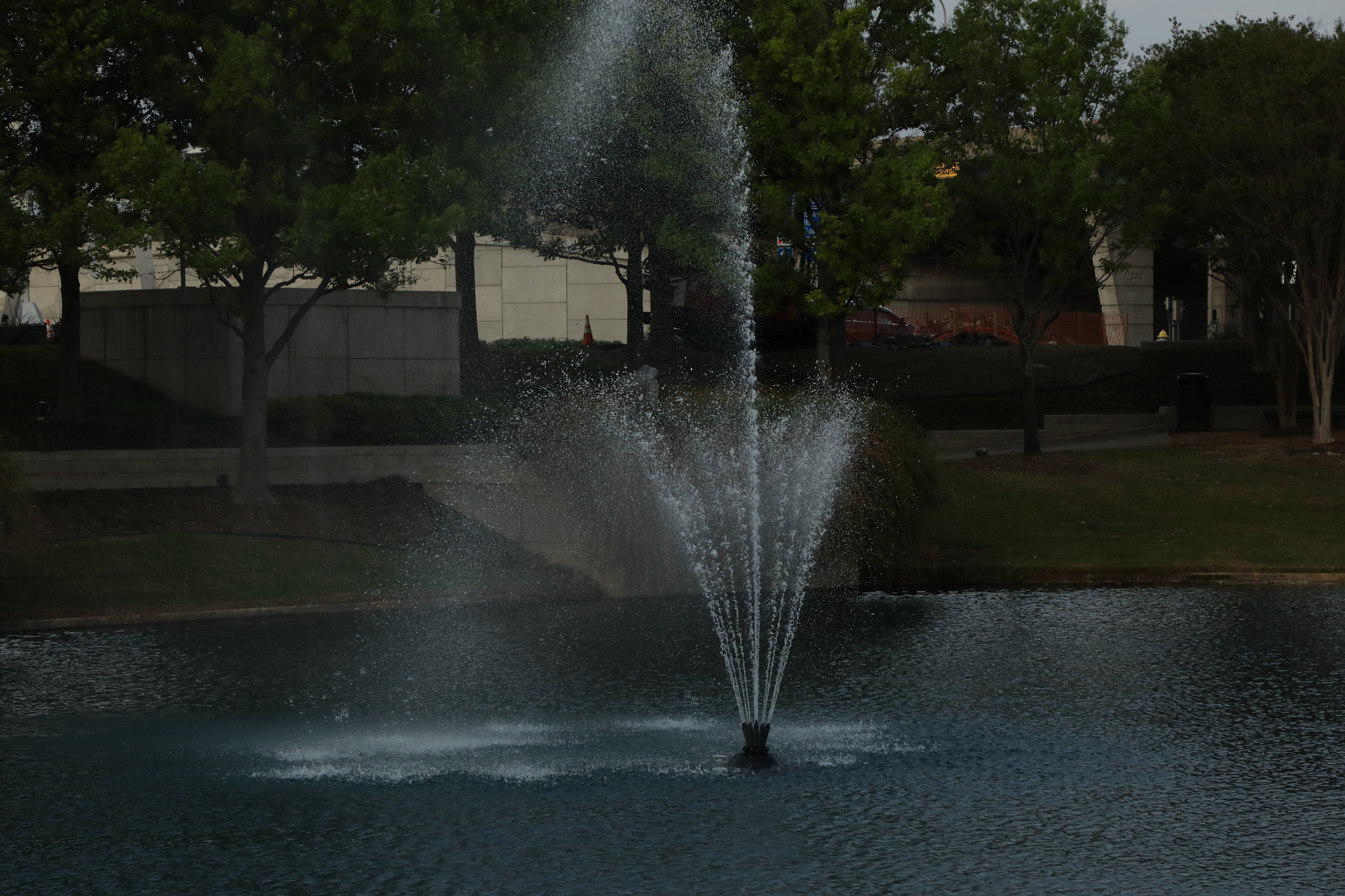 Canon EF 24-105mm F4L IS II USM sample photo. Fountain photography