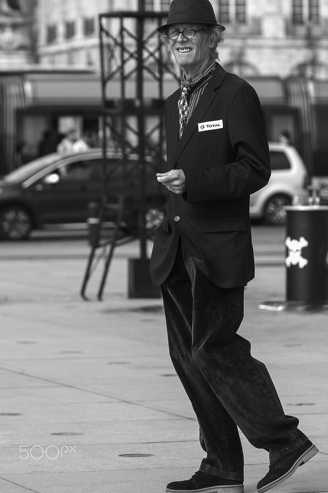 Canon EF 70-200mm F2.8L USM sample photo. Dance on oil photography