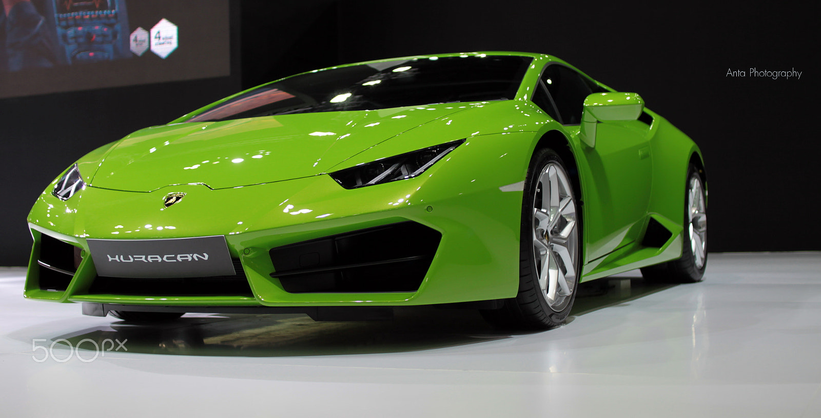 Sigma 30mm F1.4 EX DC HSM sample photo. Green huracan side photography