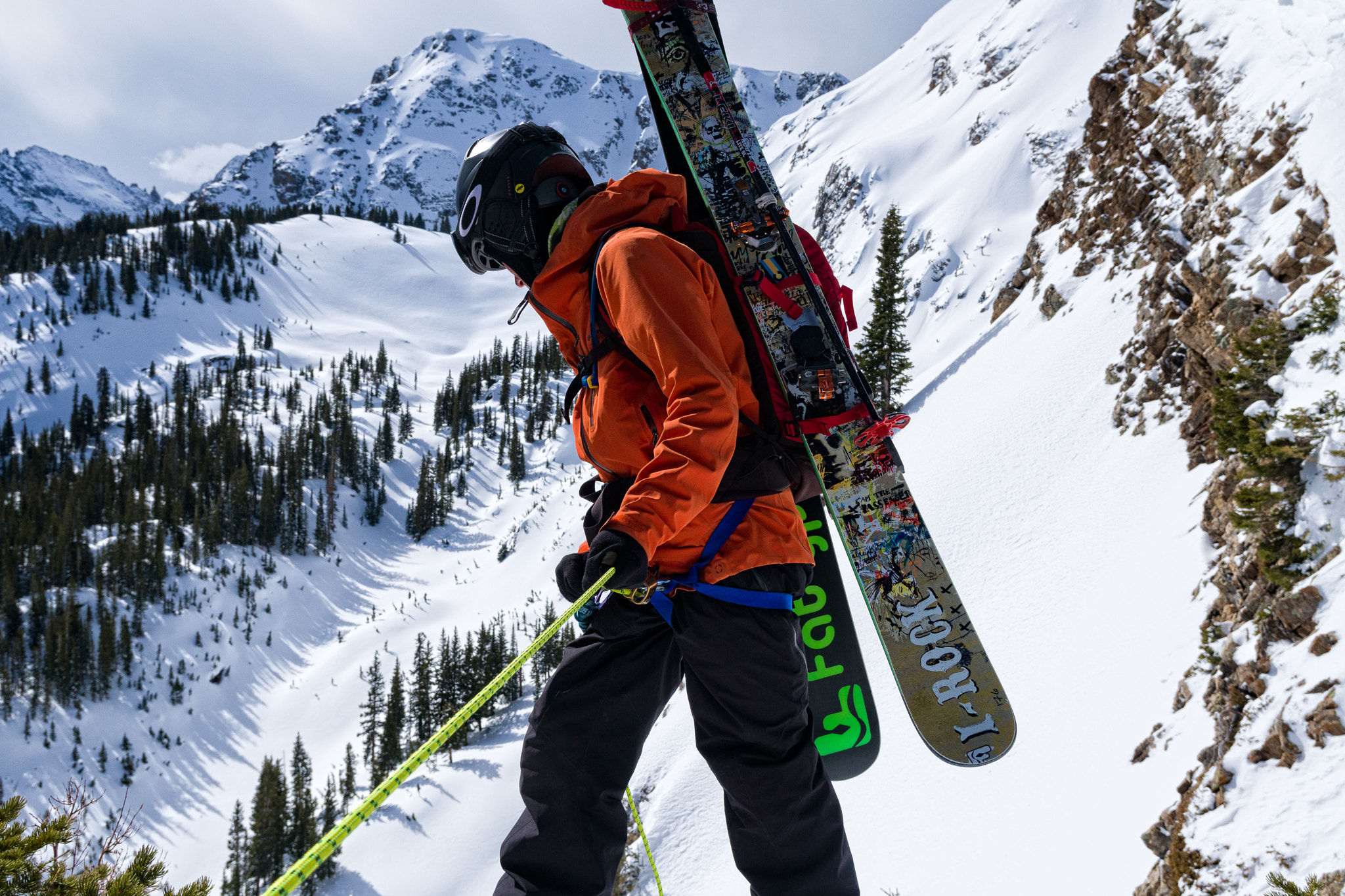 Sony a6300 + Sony Vario-Tessar T* E 16-70mm F4 ZA OSS sample photo. Rappelling ski mountaineering photography
