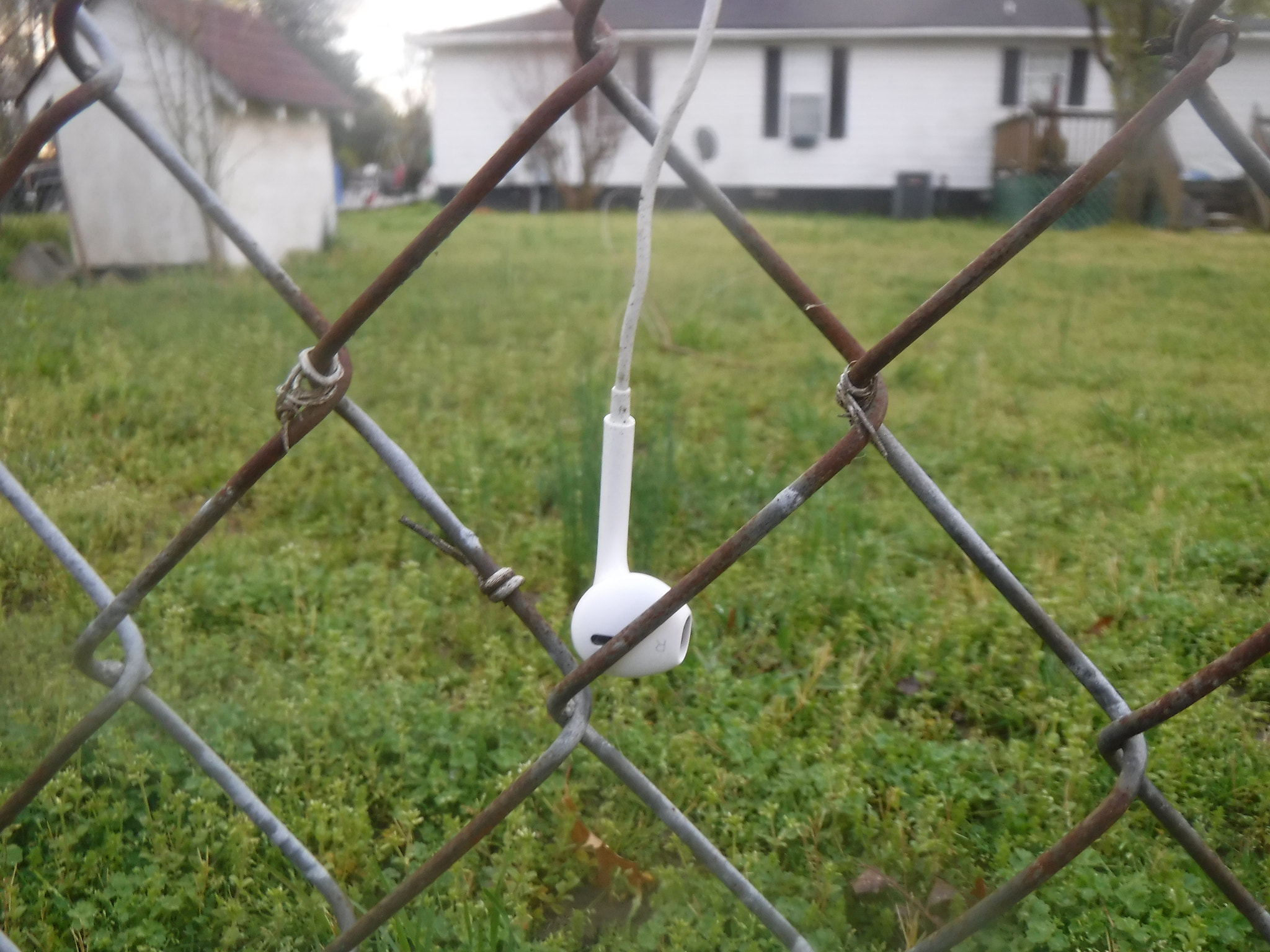 Fujifilm FinePix XP90 XP91 XP95 sample photo. Apple headphones photography