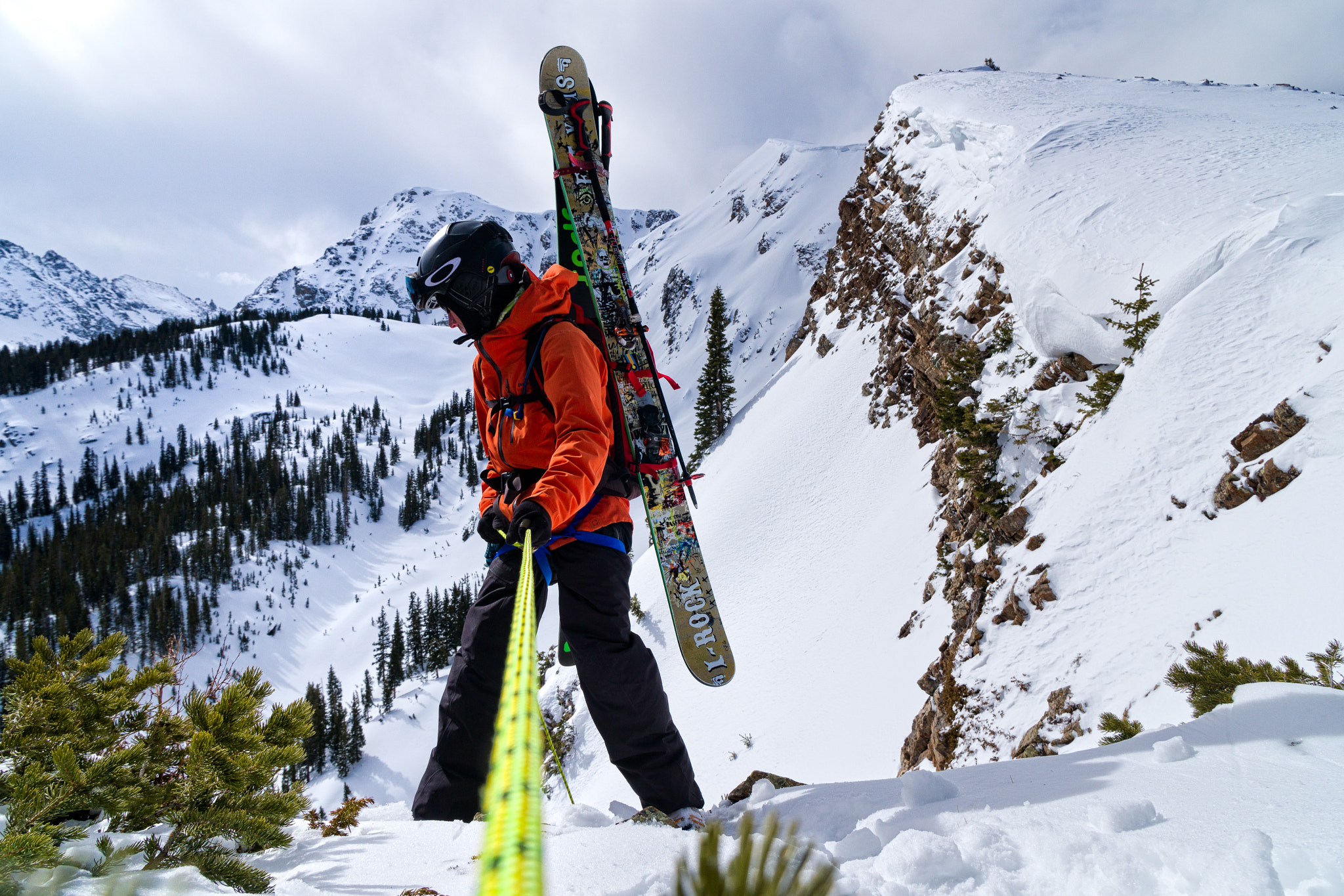 Sony Vario-Tessar T* E 16-70mm F4 ZA OSS sample photo. Rappelling ski mountaineering photography