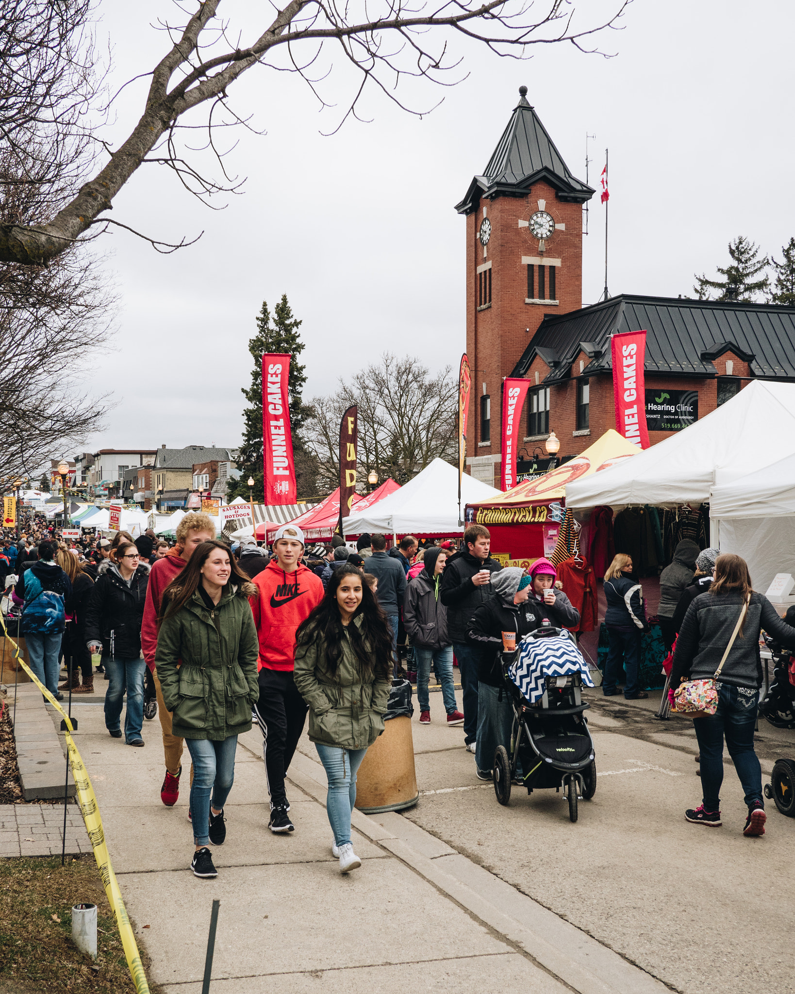 Olympus OM-D E-M5 II + LUMIX G 20/F1.7 II sample photo. Elmira maple syrup festival photography