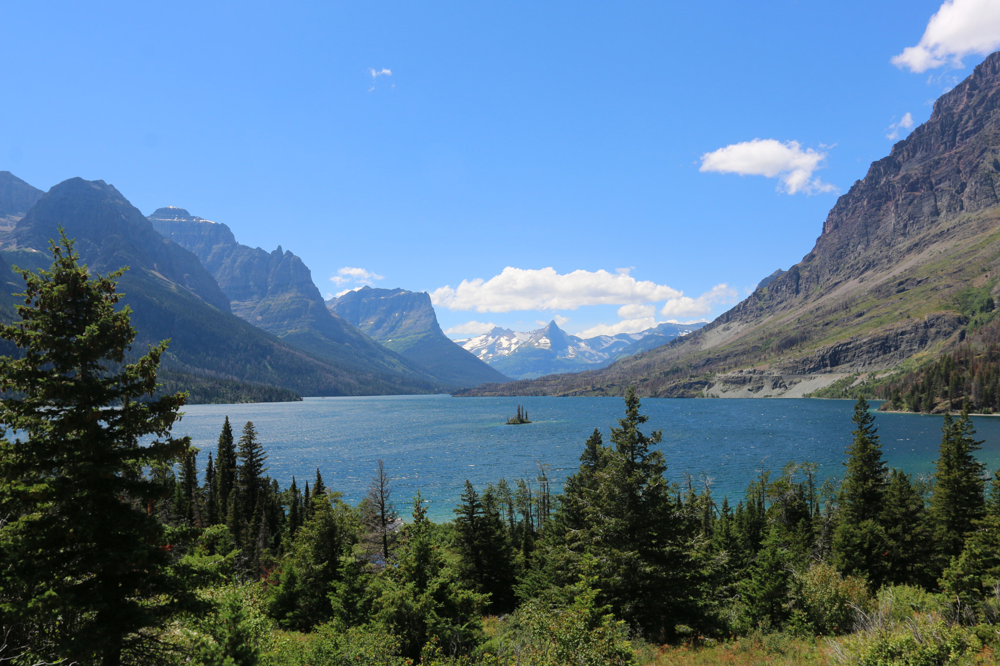Canon EF 17-40mm F4L USM sample photo. Saint mary lake photography
