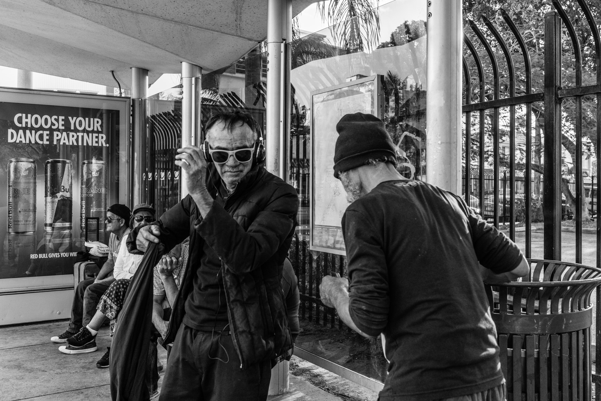 35mm F2.0 sample photo. People of miami - dancing time... photography