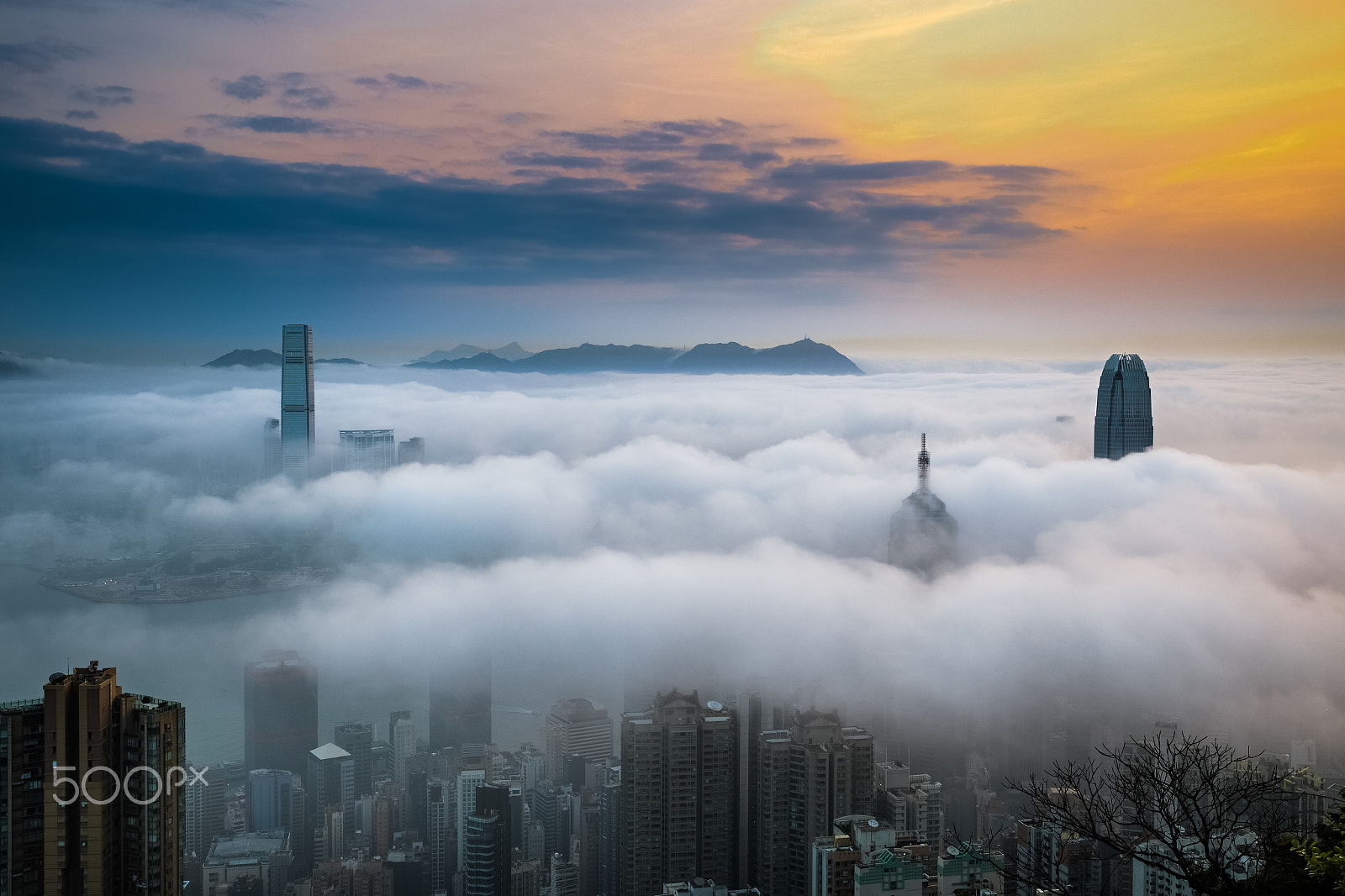 Canon EF 24-70mm F2.8L II USM sample photo. Misty city and harbor at dawn - victoria harbor of hong kong photography