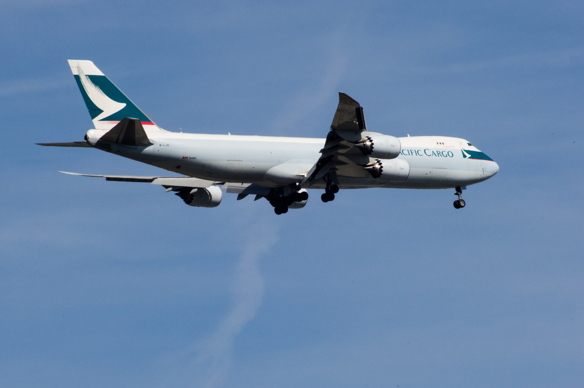 Pentax K-r sample photo. Boeing 747-8f cathay pacific photography