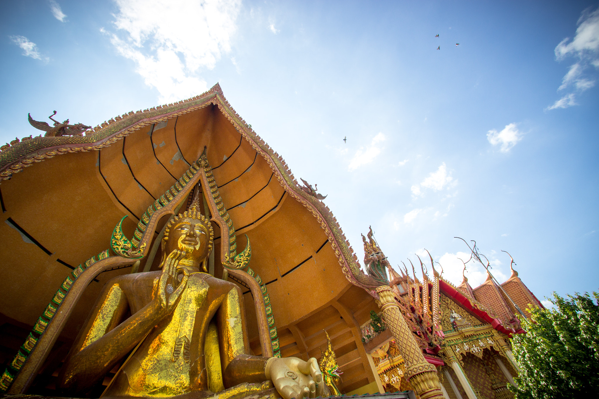 Canon EF-S 10-22mm F3.5-4.5 USM sample photo. Temple photography