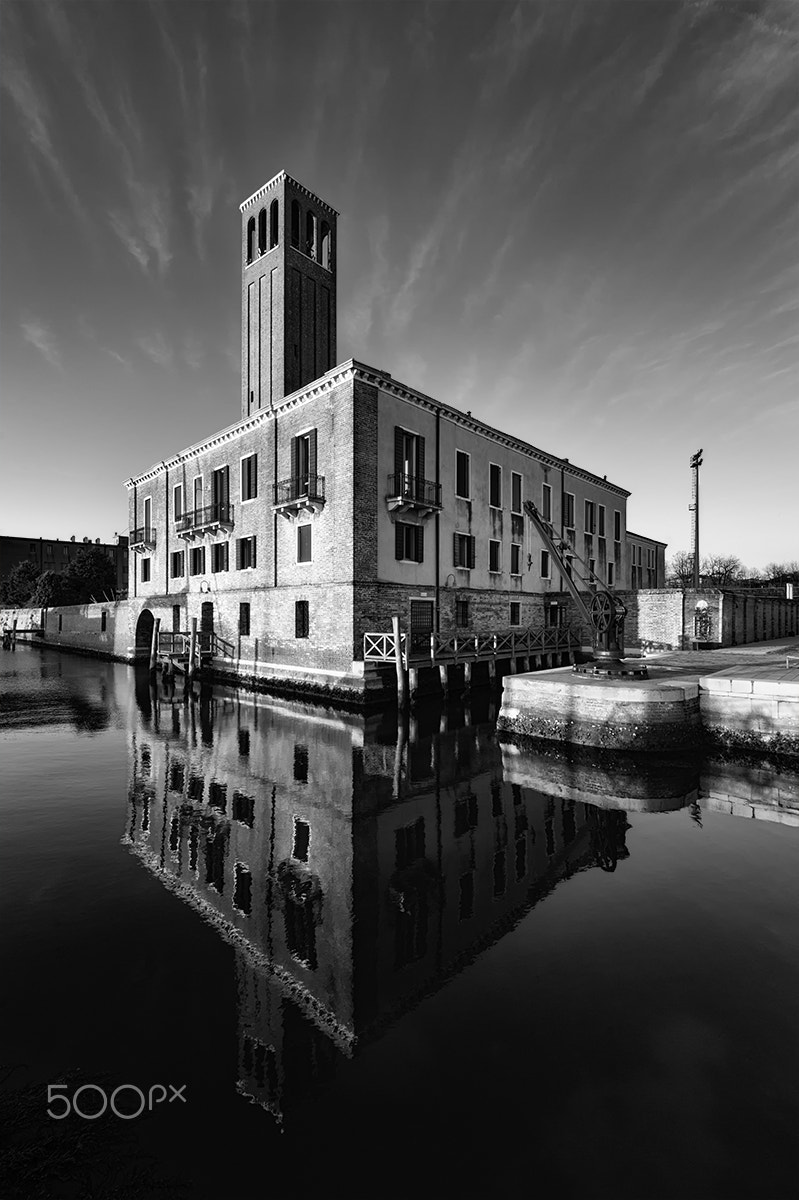 Nikon AF-S Nikkor 16-35mm F4G ED VR sample photo. Sant'elena- venice photography