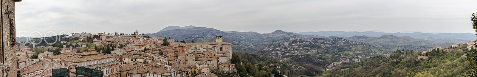 Canon EOS 1200D (EOS Rebel T5 / EOS Kiss X70 / EOS Hi) + Canon EF 40mm F2.8 STM sample photo. Perugia photography