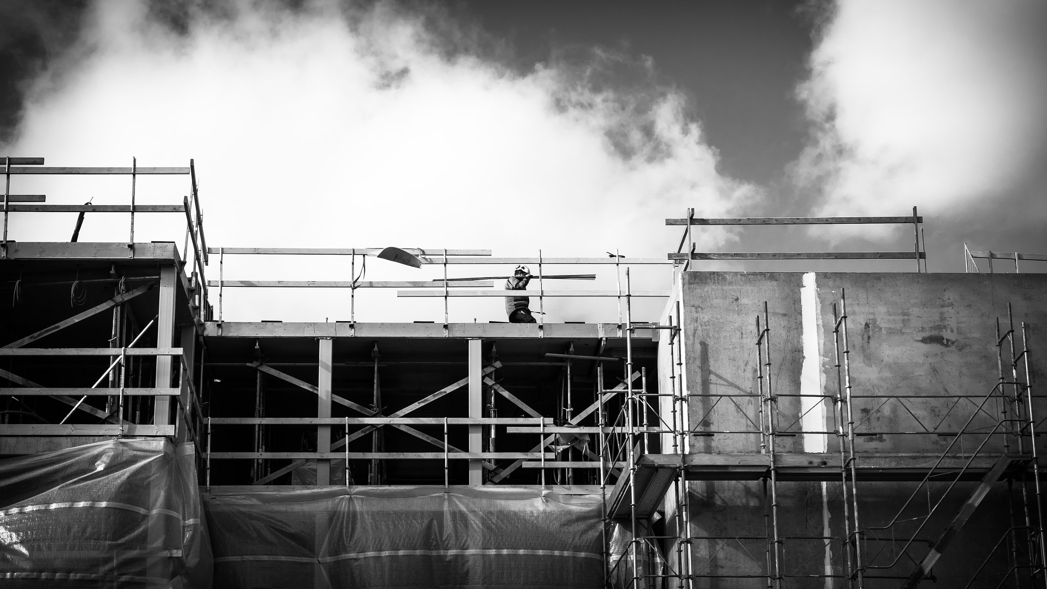 Canon EF 50mm F1.4 USM sample photo. Construction worker photography