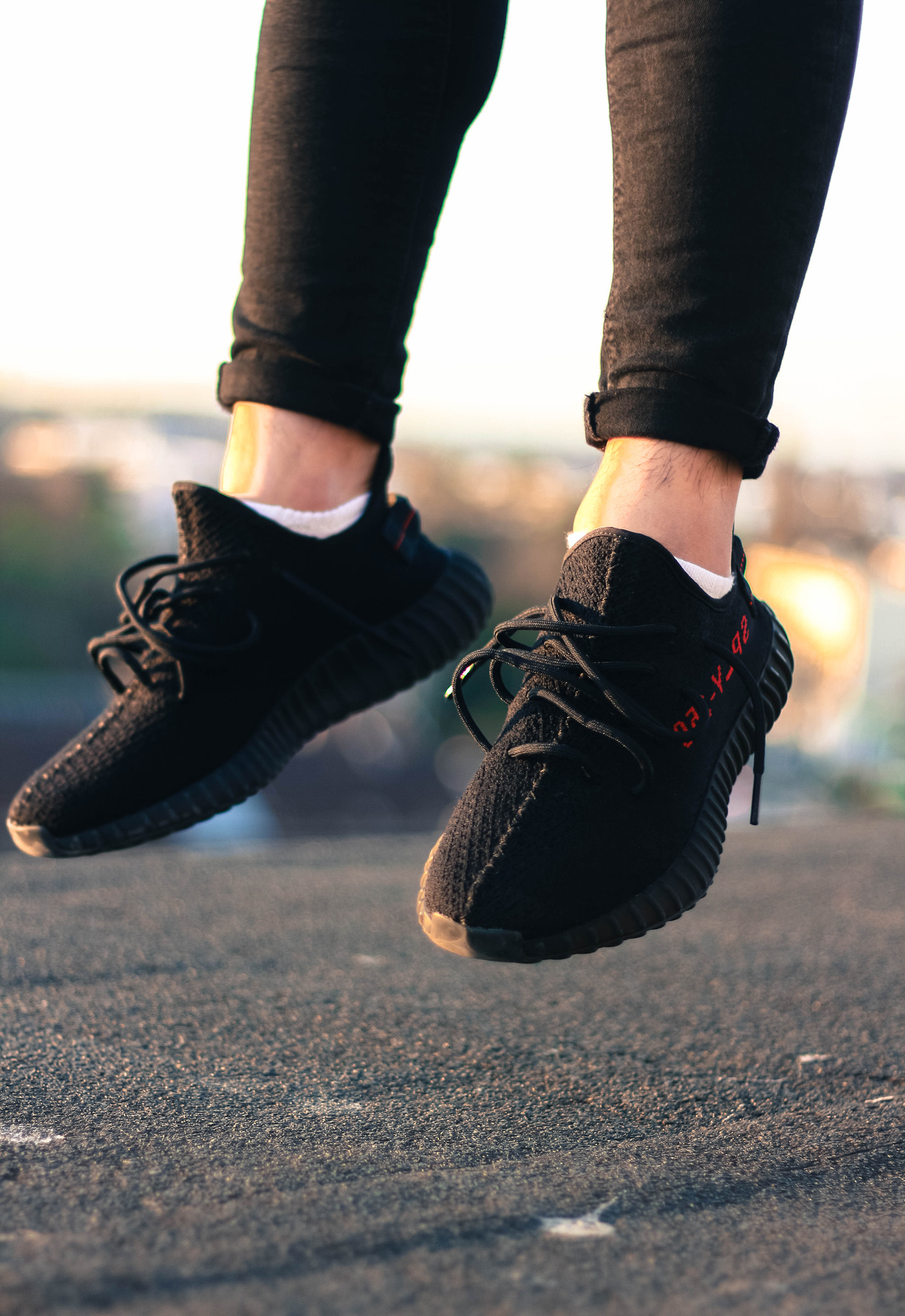 Canon EOS 700D (EOS Rebel T5i / EOS Kiss X7i) + Canon EF 50mm F1.8 II sample photo. Streetwear photography