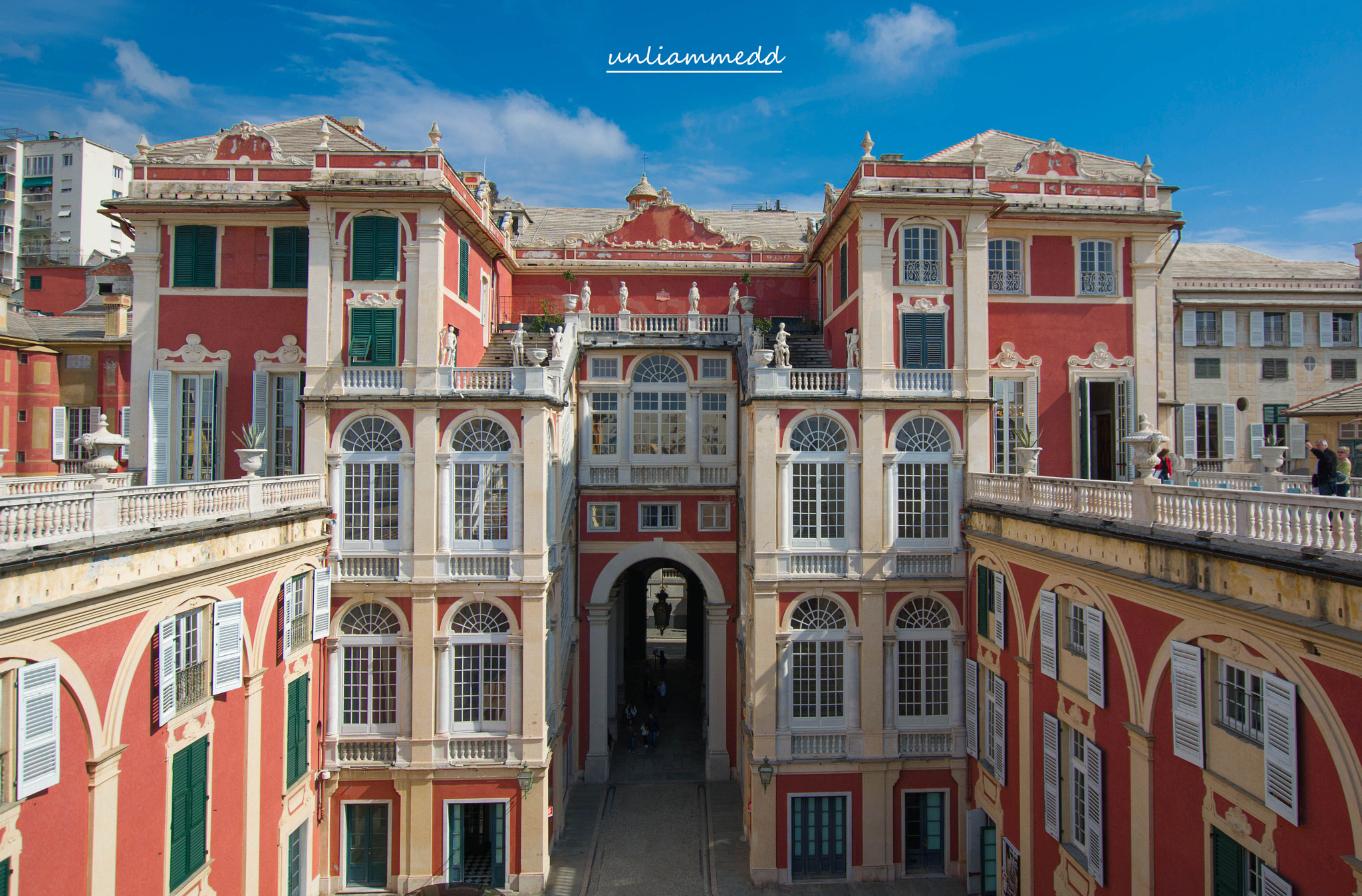 Sigma 10-20mm F3.5 EX DC HSM sample photo. Palazzo reale photography