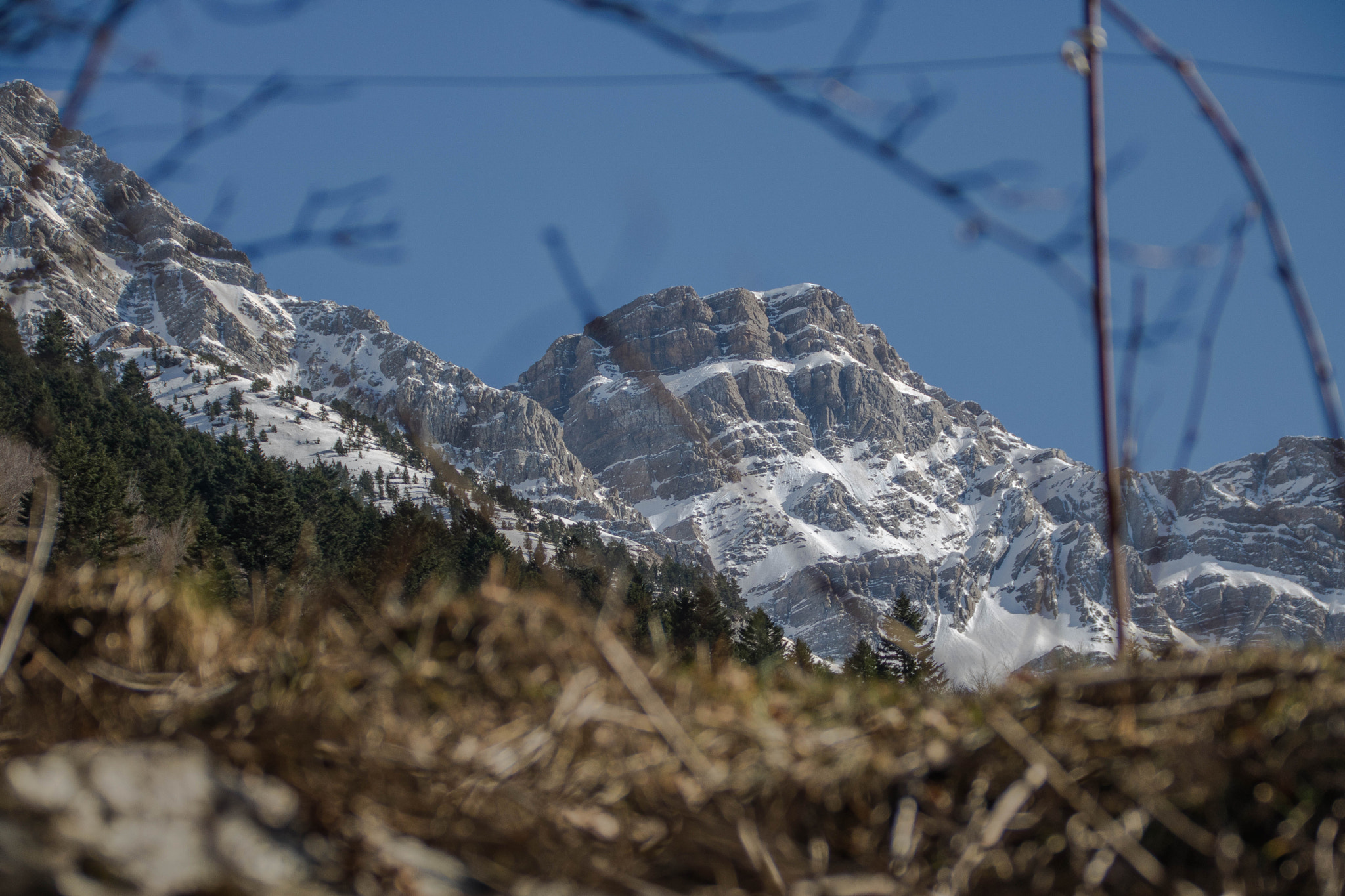 Canon EF 75-300mm F4.0-5.6 IS USM sample photo. Mountain & snow photography