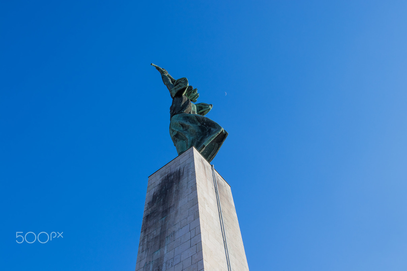 Canon EF 24-70mm F4L IS USM sample photo. Liberty statue photography