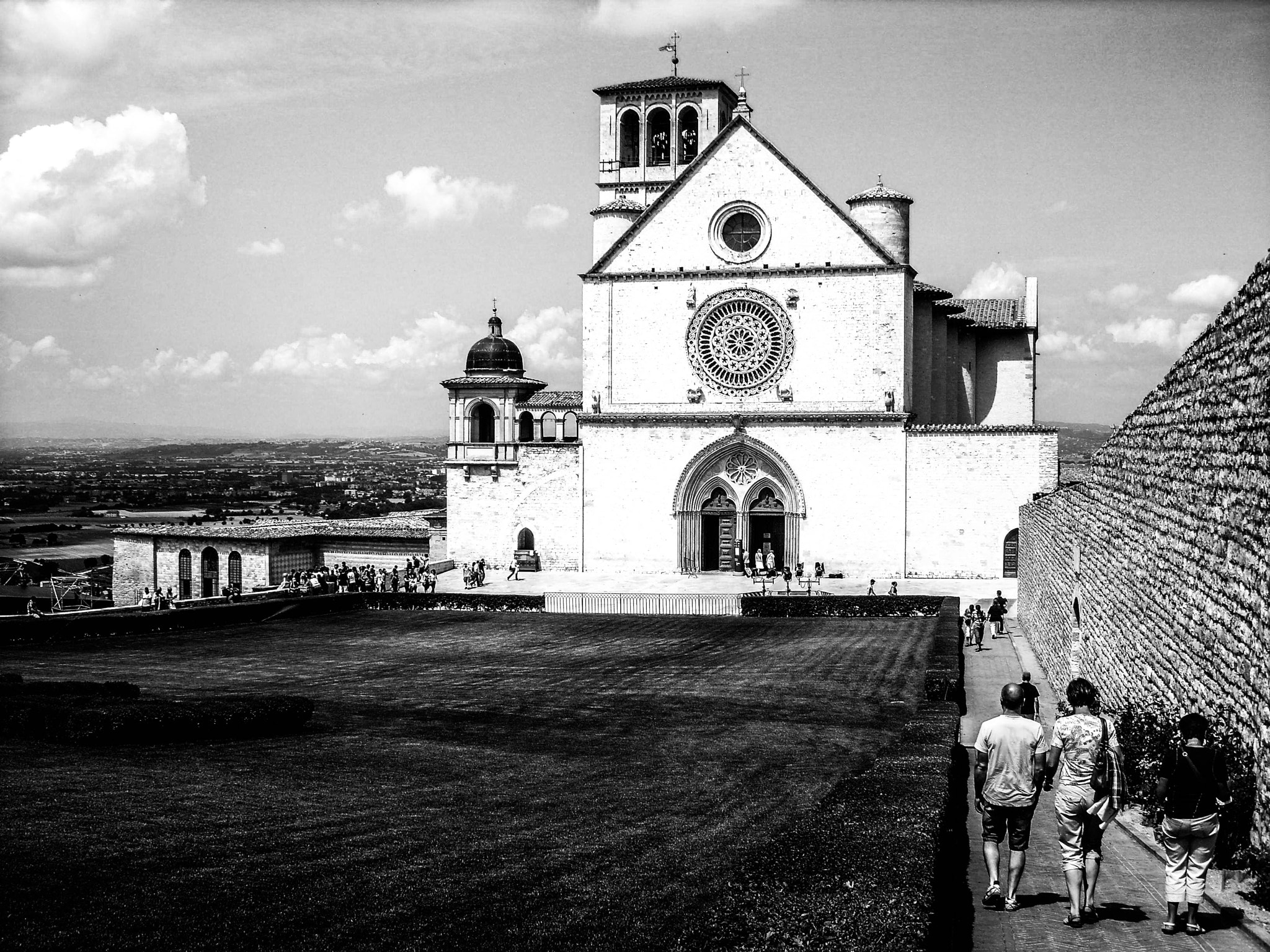 Samsung Digimax L85 sample photo. Basilica of san francesco d'assisi photography