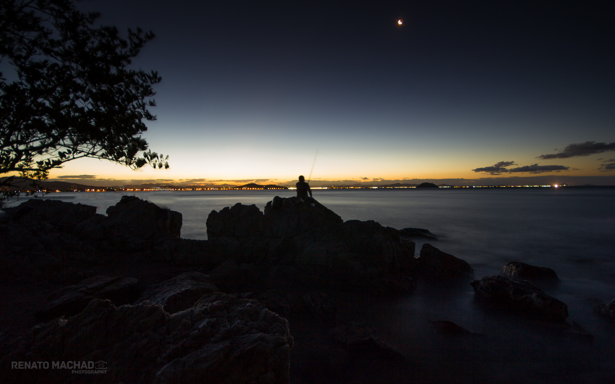 Canon EOS 60D + Sigma 10-20mm F4-5.6 EX DC HSM sample photo. Fisherman photography