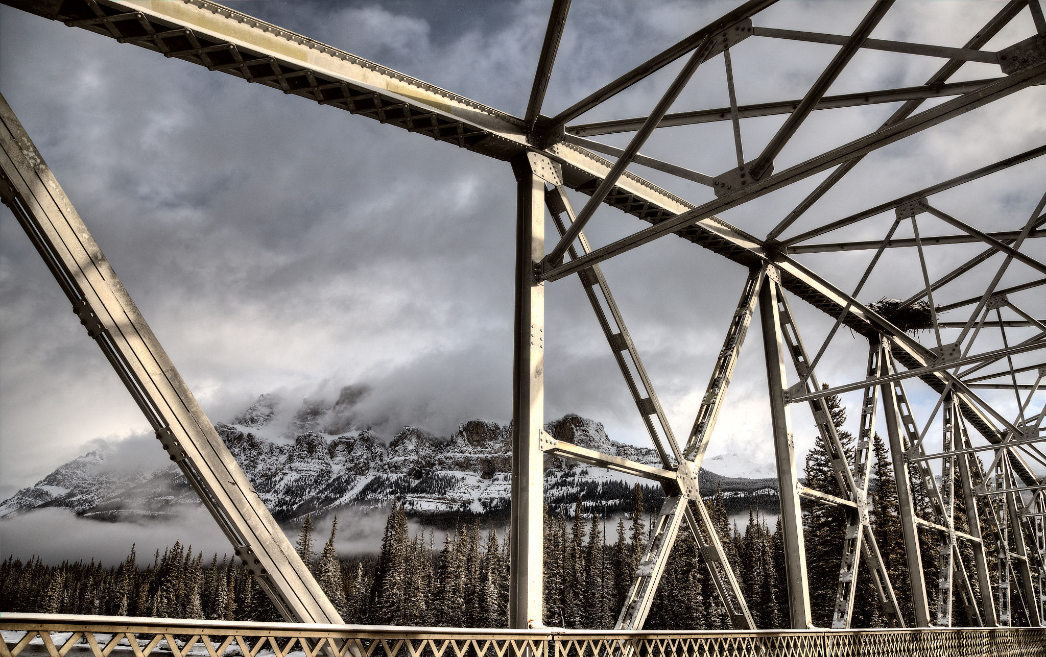 Canon EOS-1Ds Mark III sample photo. Castle mountain photography