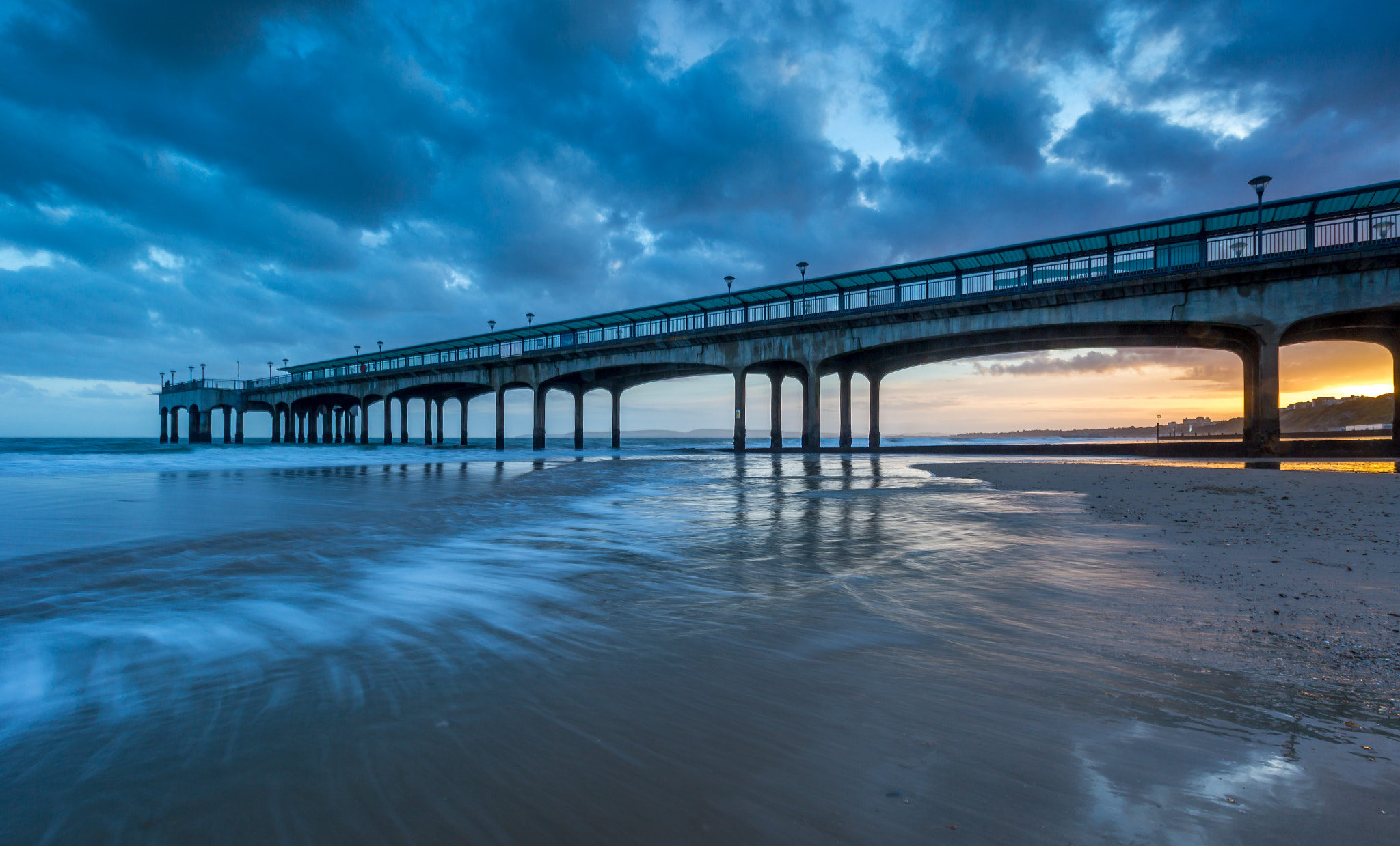 Canon EF 16-35mm F2.8L II USM sample photo. Boscombe pier photography