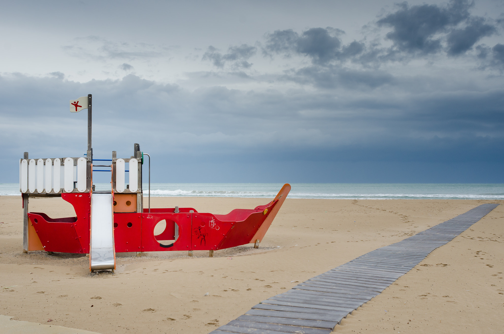 Nikon D7000 + Nikon AF Nikkor 24mm F2.8D sample photo. Camino hacia el mar photography