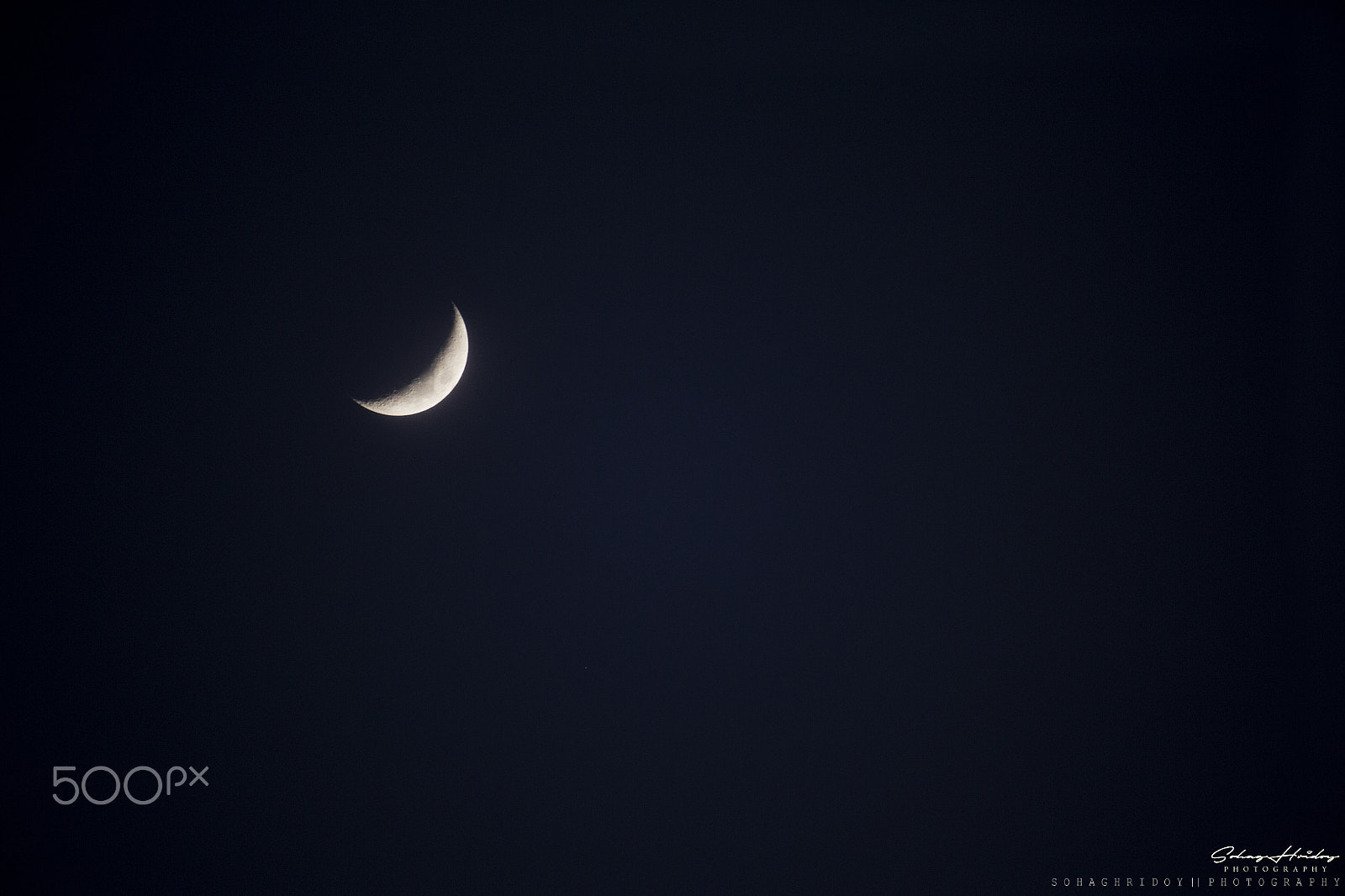 Canon EF-S 55-250mm F4-5.6 IS STM sample photo. Moon photography