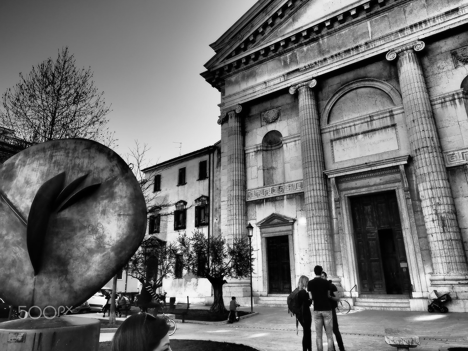 Olympus OM-D E-M1 Mark II + Olympus M.Zuiko Digital ED 12-40mm F2.8 Pro sample photo. Verona's church photography