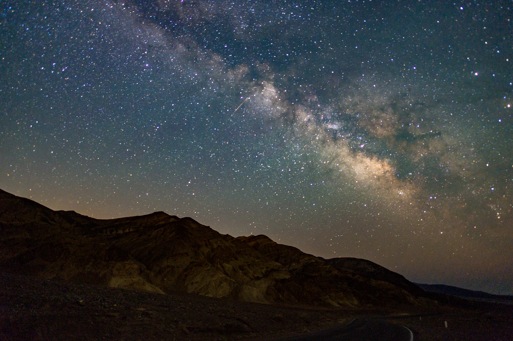 Nikon Df + Nikon AF-S Nikkor 20mm F1.8G ED sample photo. Milky way at death valley photography